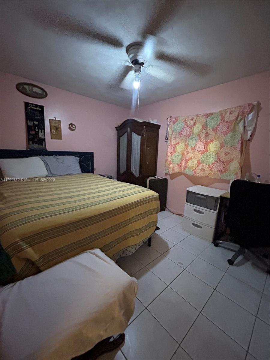 21270 NW Miami Ct, Miami Gardens, Florida image 18