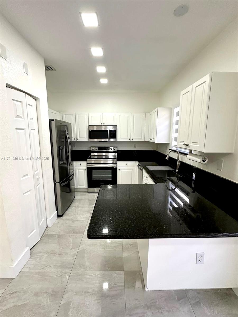 Property photo # 7