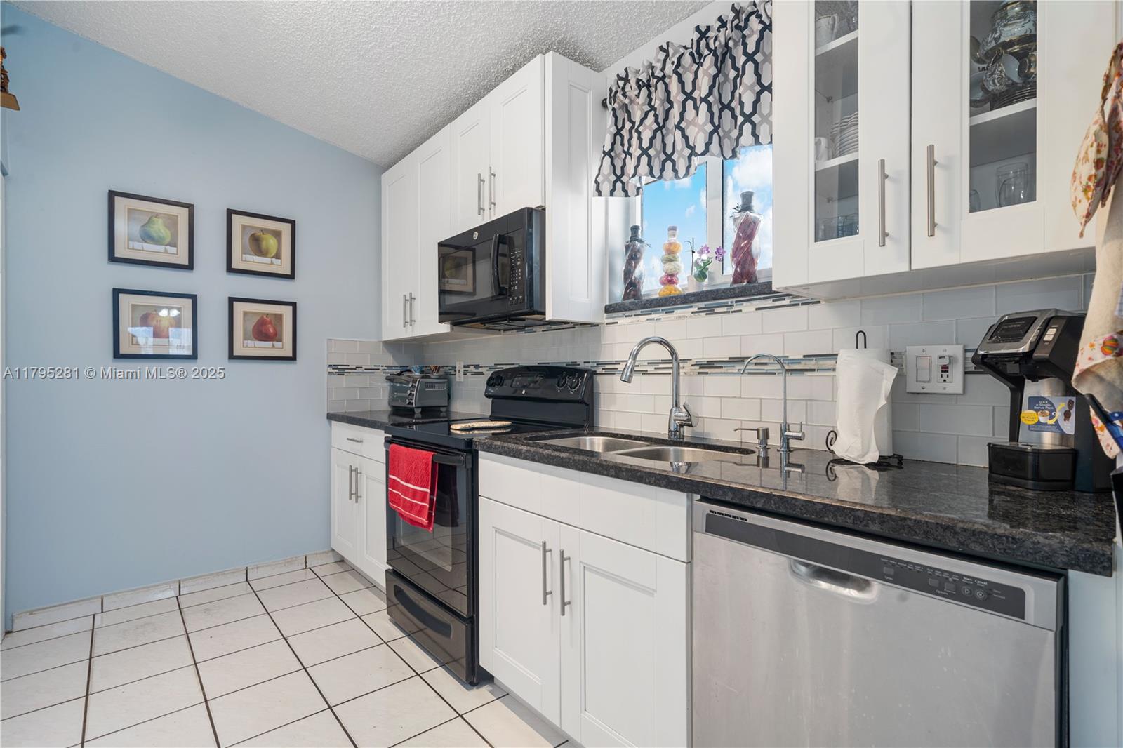 2545 W 72nd St, Hialeah, Florida image 15
