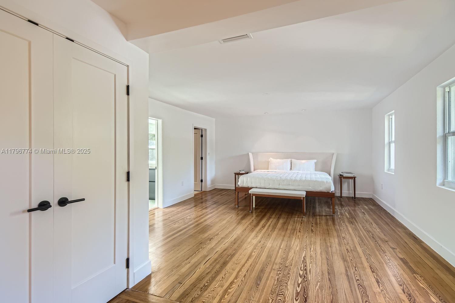 5812 Alton Rd, Miami Beach, Florida image 23