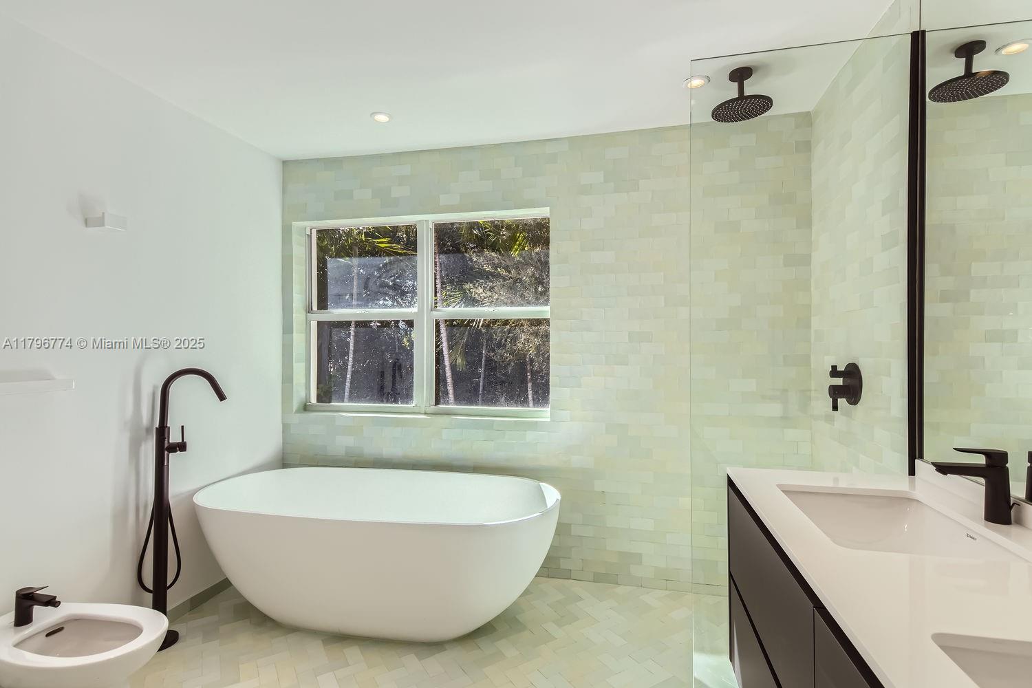 5812 Alton Rd, Miami Beach, Florida image 28