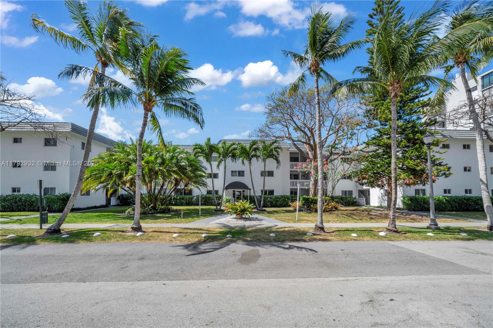 200 Galen Dr #308, Key Biscayne, Florida image 30