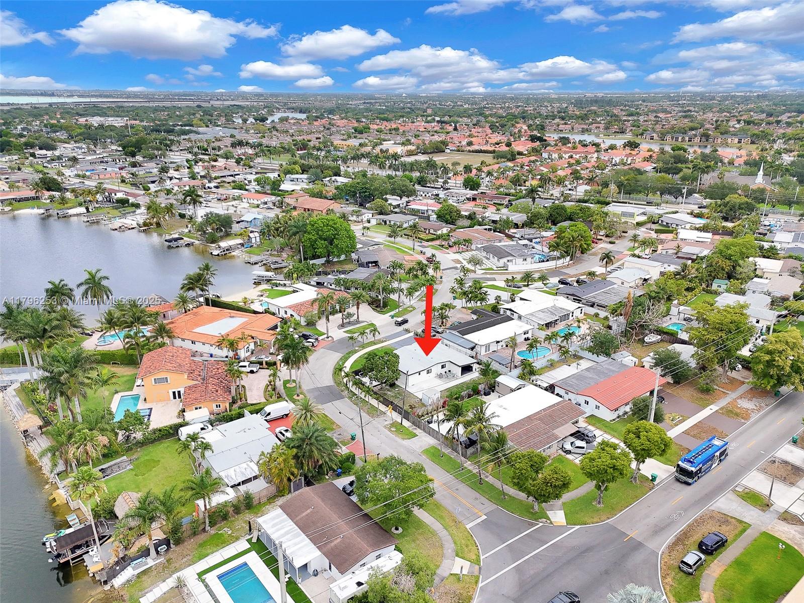18301 NW 82nd Ct, Hialeah, Florida image 49