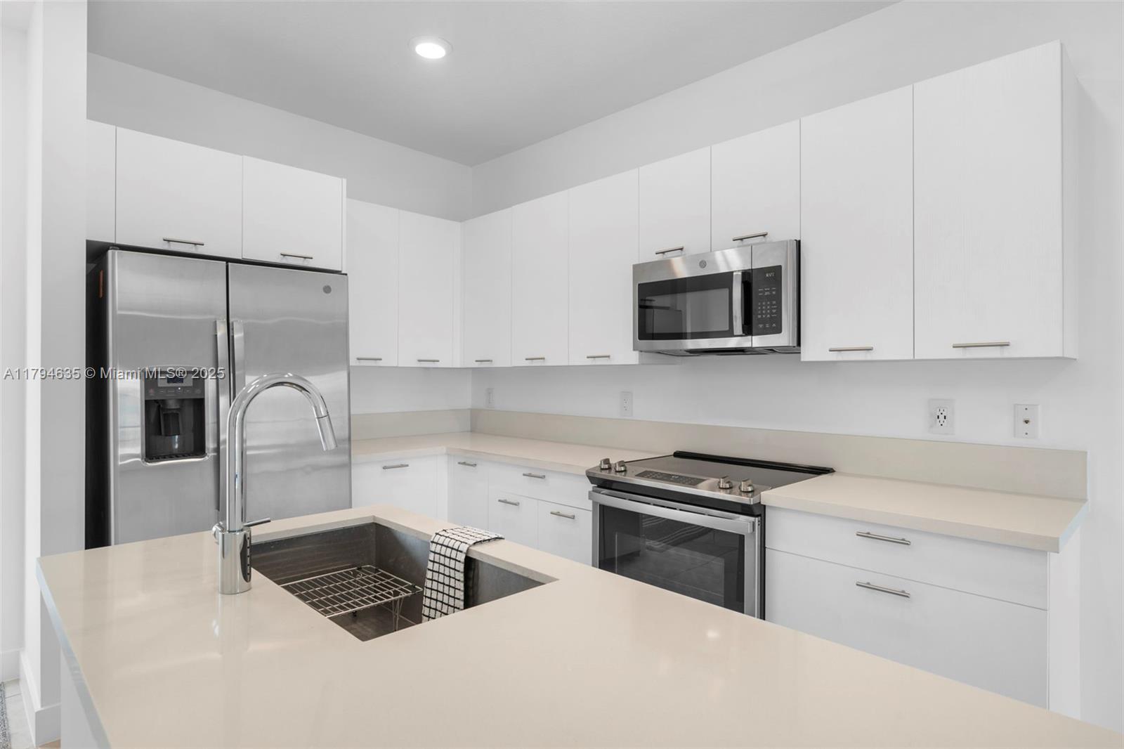 4636 NW 84th Ave #43, Doral, Florida image 1
