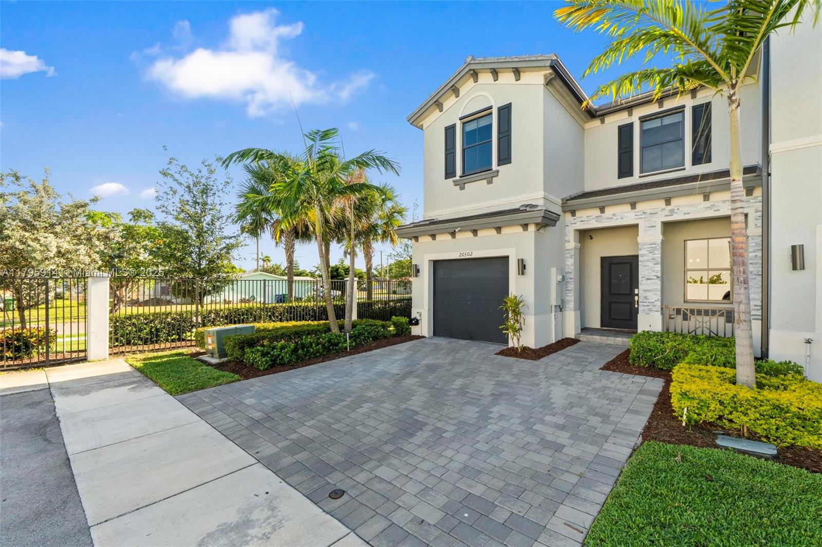20302 NW 6th Pl, Miami Gardens, Florida image 2