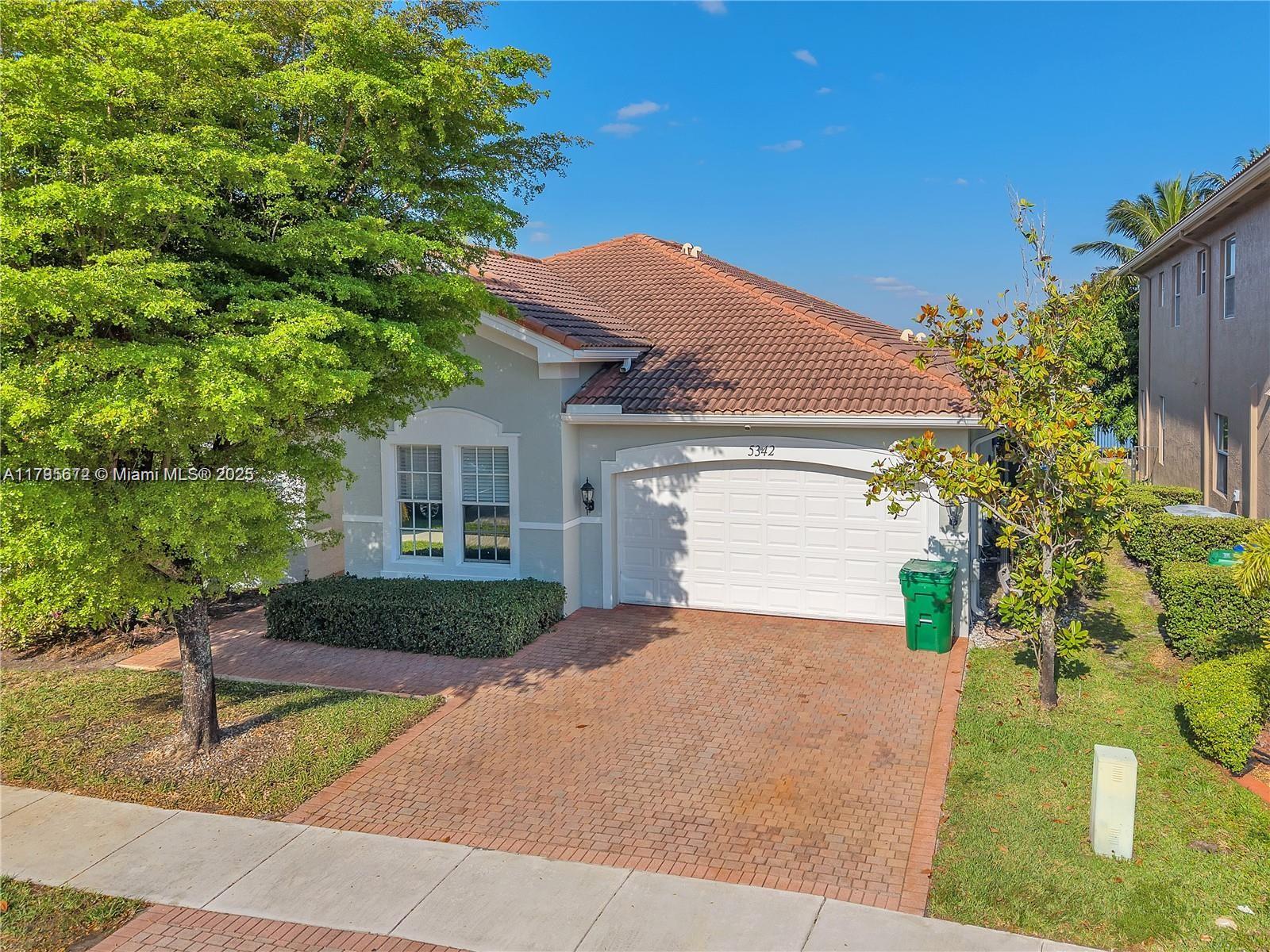 Property photo # 4