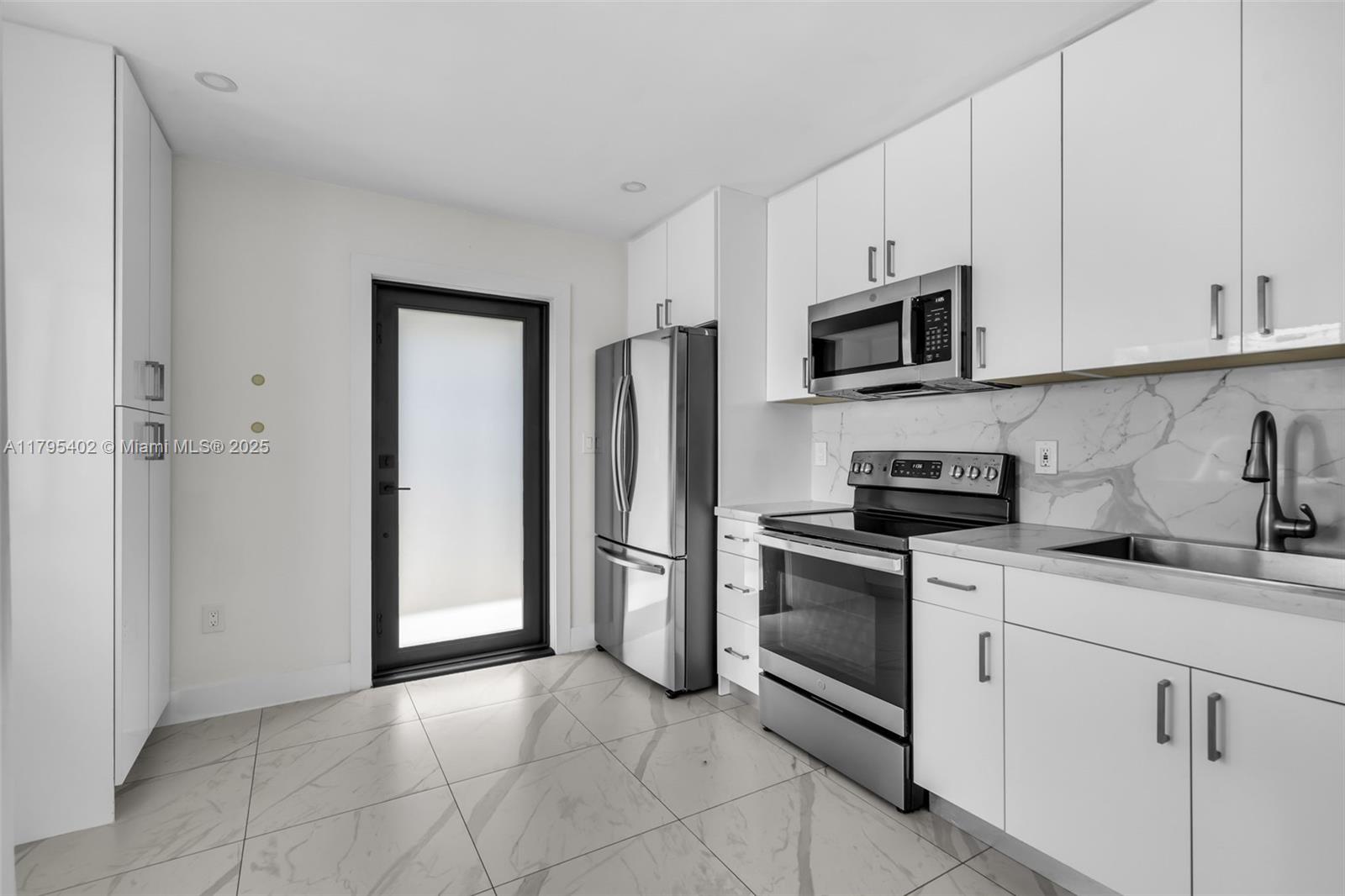 Property photo # 8