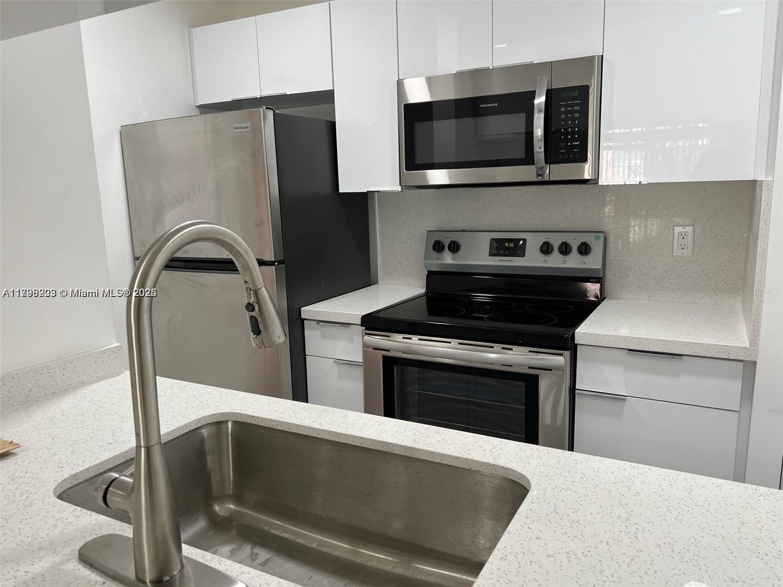 Property photo # 0
