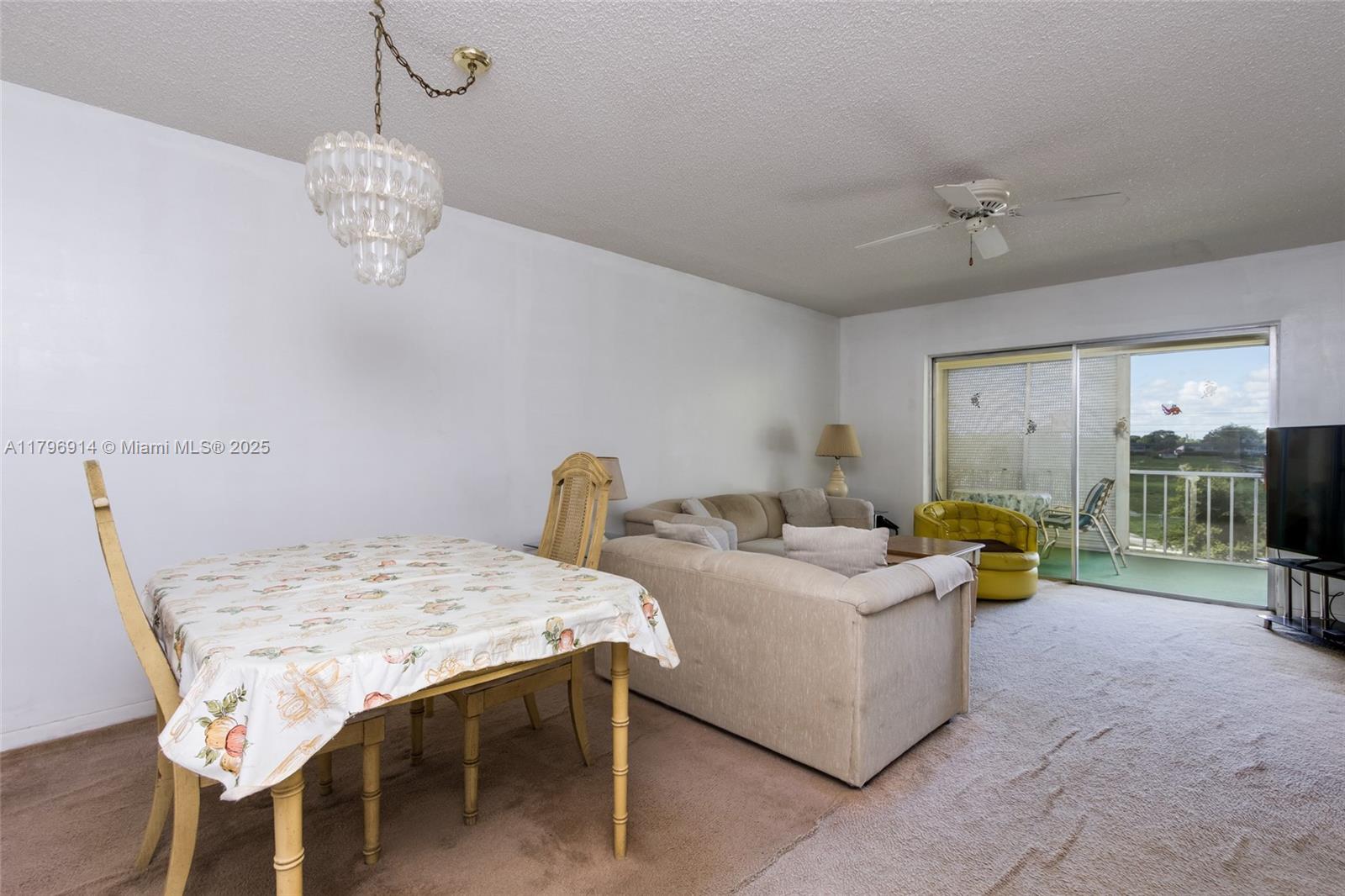 1005 Country Club Dr #307, Margate, Florida image 9