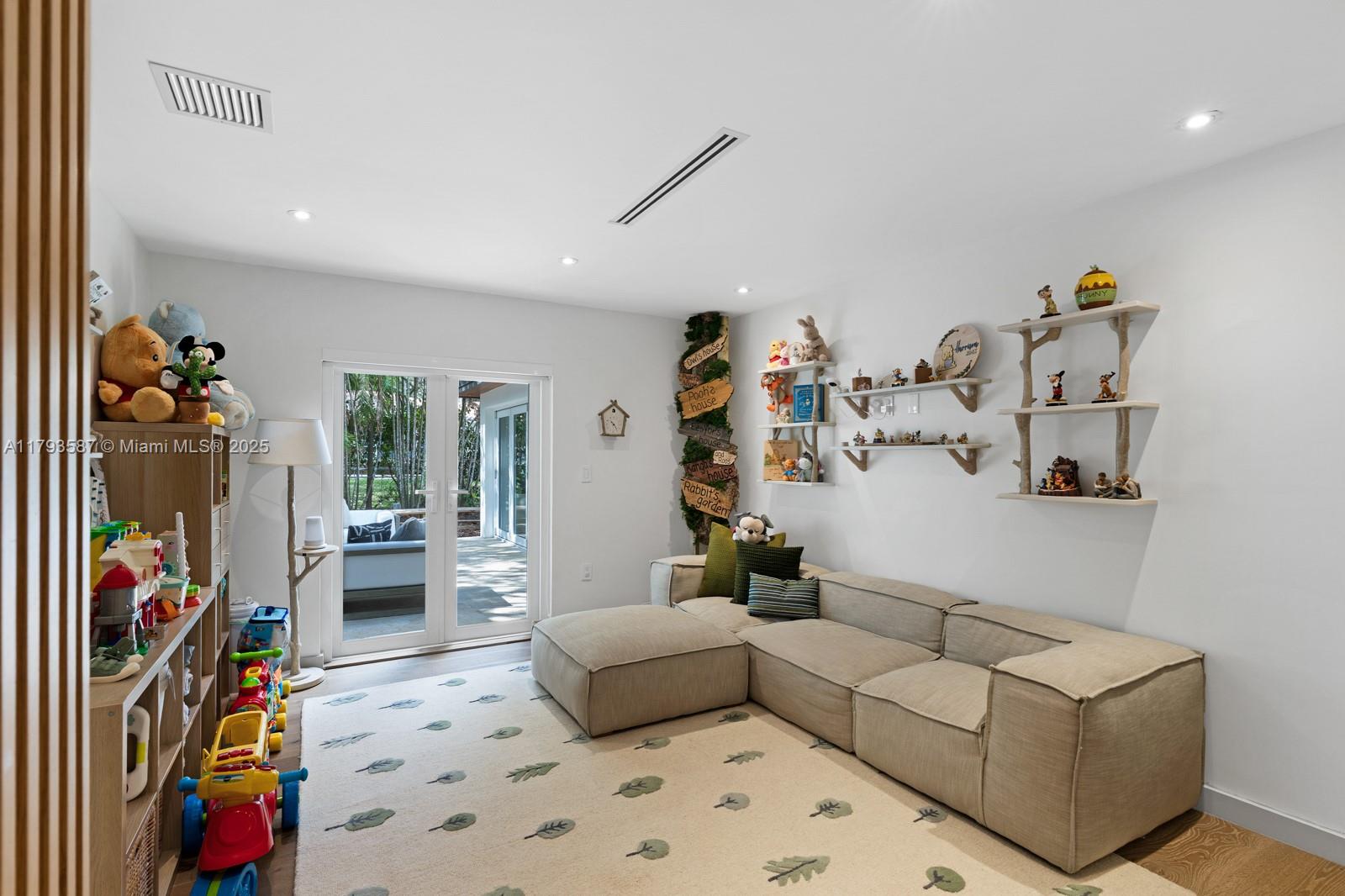 1510 Sarria Ave, Coral Gables, Florida image 14