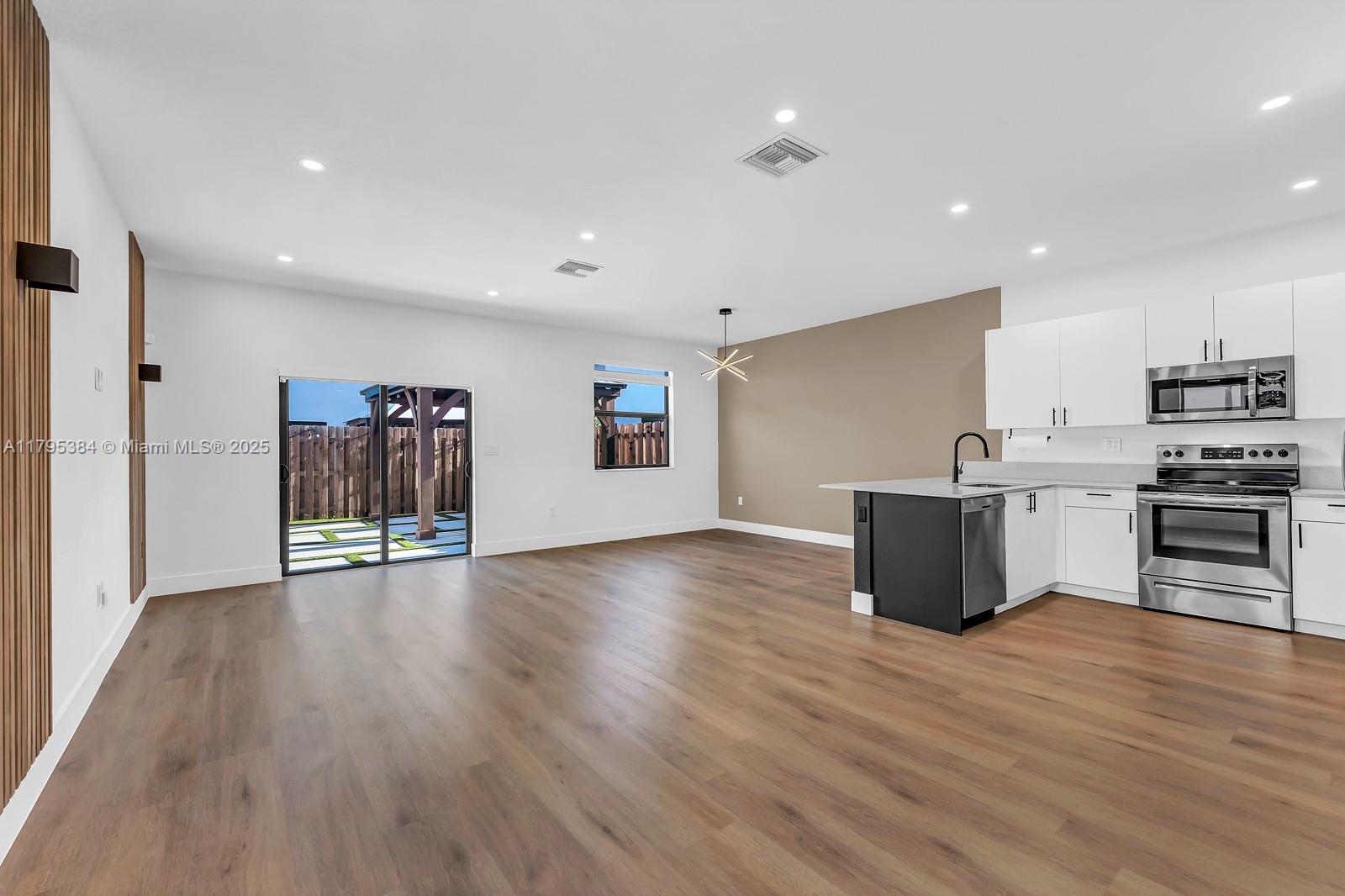 Property photo # 3