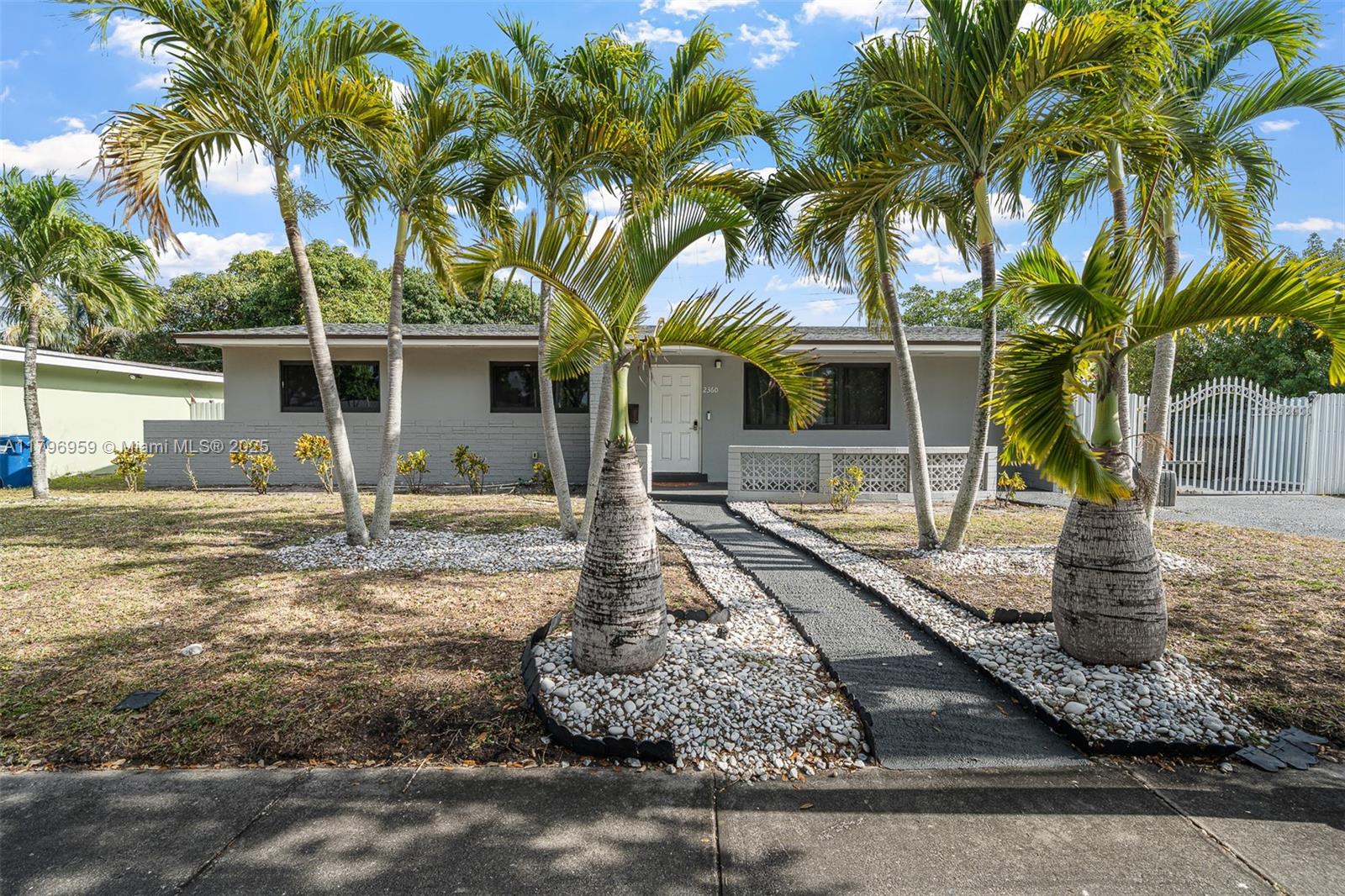 2360 NW 183rd St, Miami Gardens, Florida image 1
