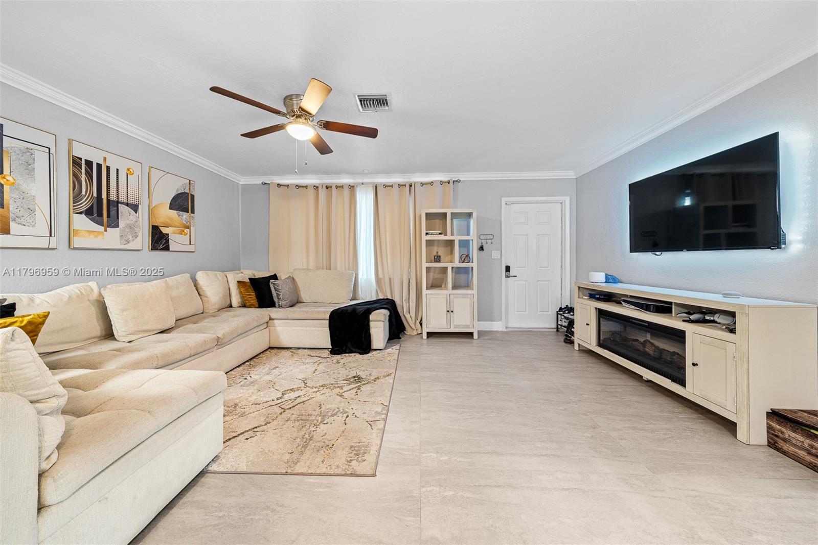 2360 NW 183rd St, Miami Gardens, Florida image 5