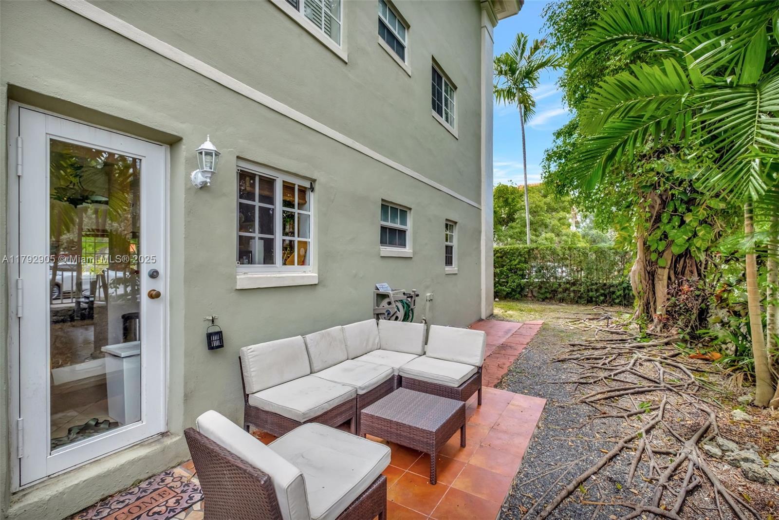 Property photo # 4