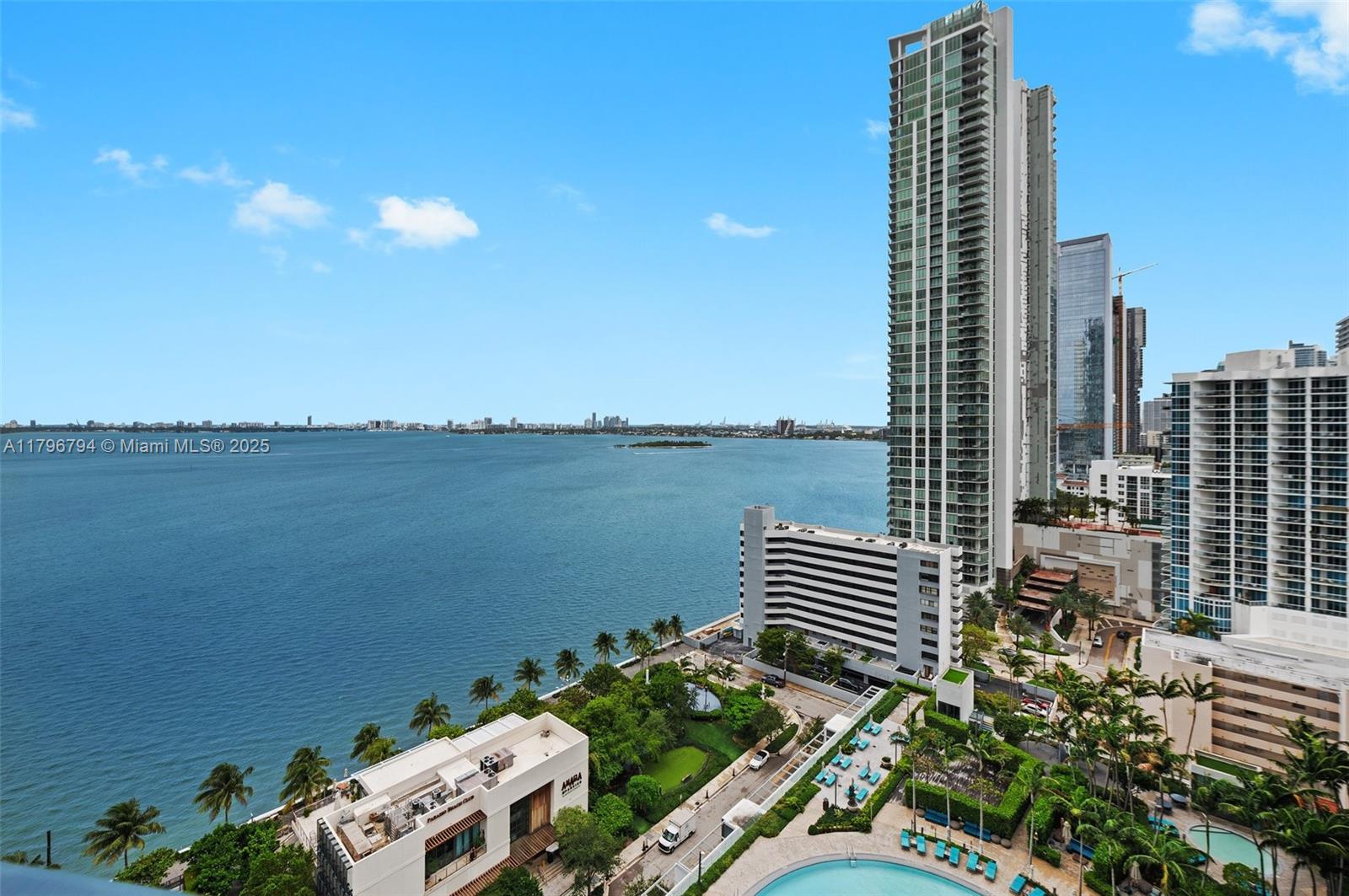 650 NE 32nd St #1904 For Sale A11796794, FL