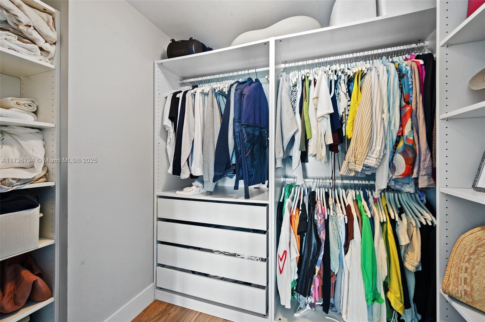 Listing Photo 16