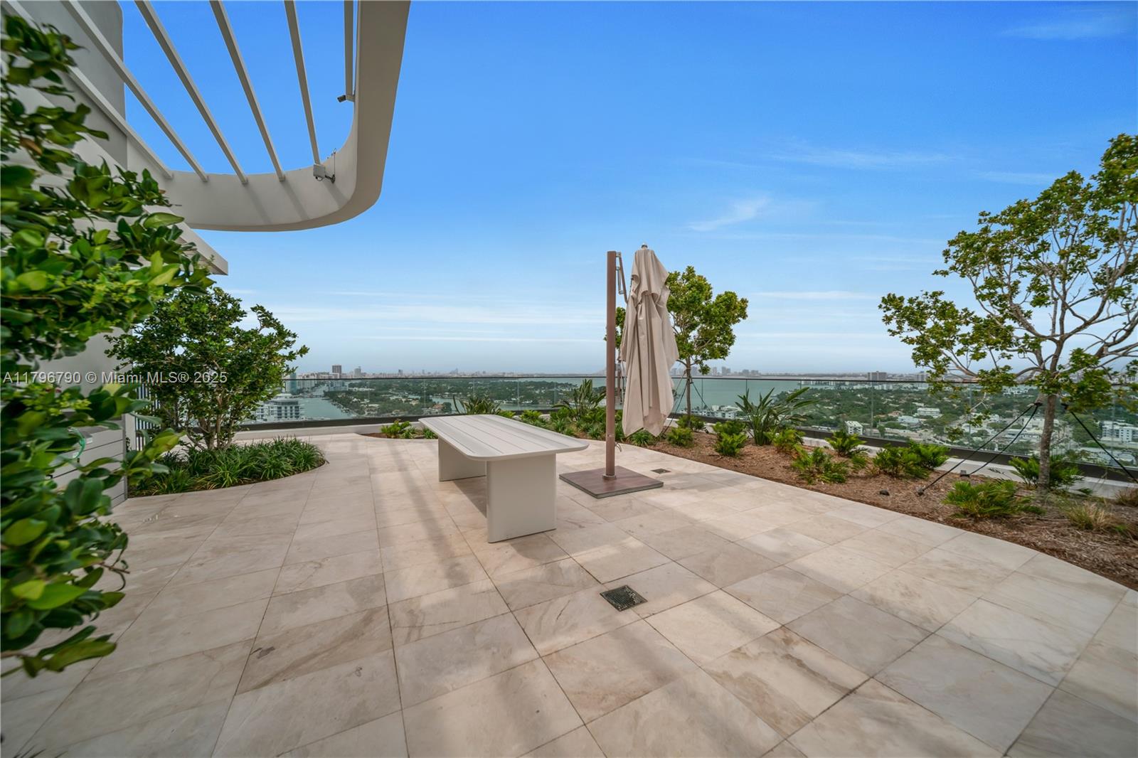Listing Photo 24