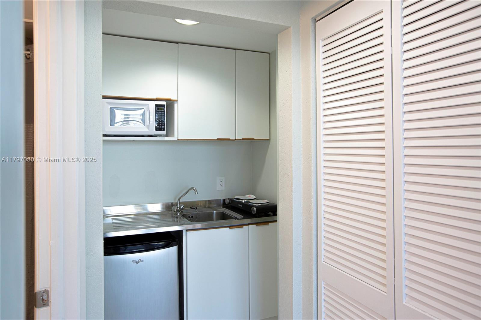 700 Biltmore Way #1016, Coral Gables, Florida image 7