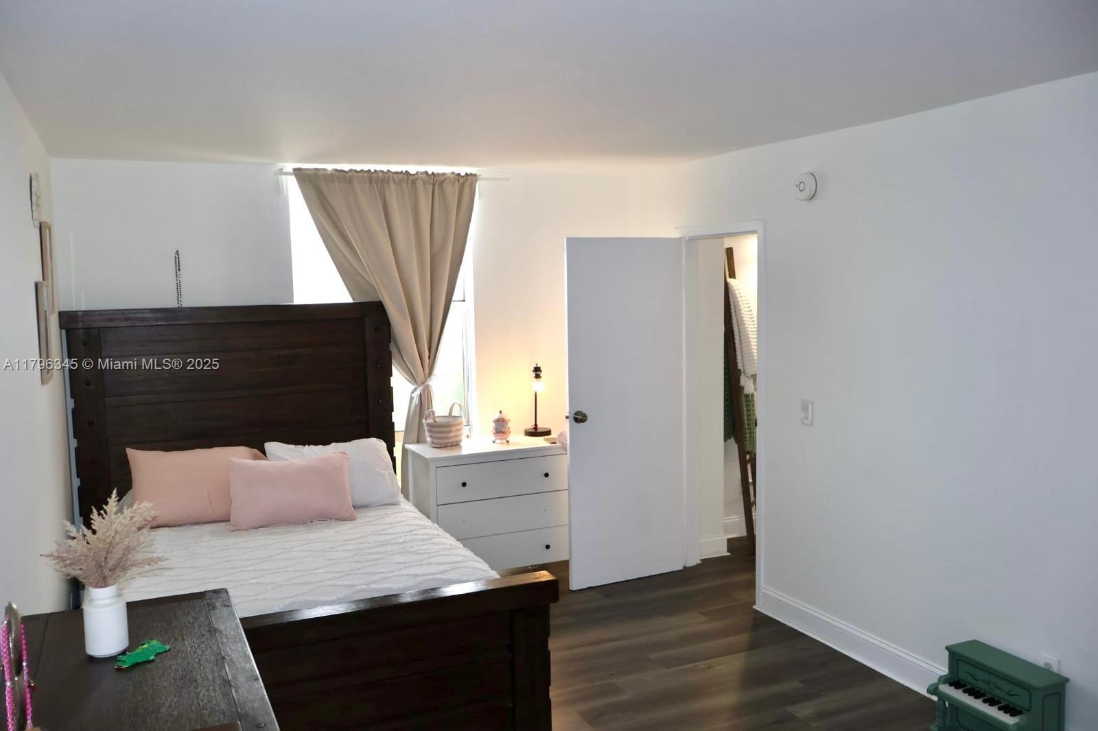 13499 Biscayne Blvd. #610, North Miami, Florida image 5