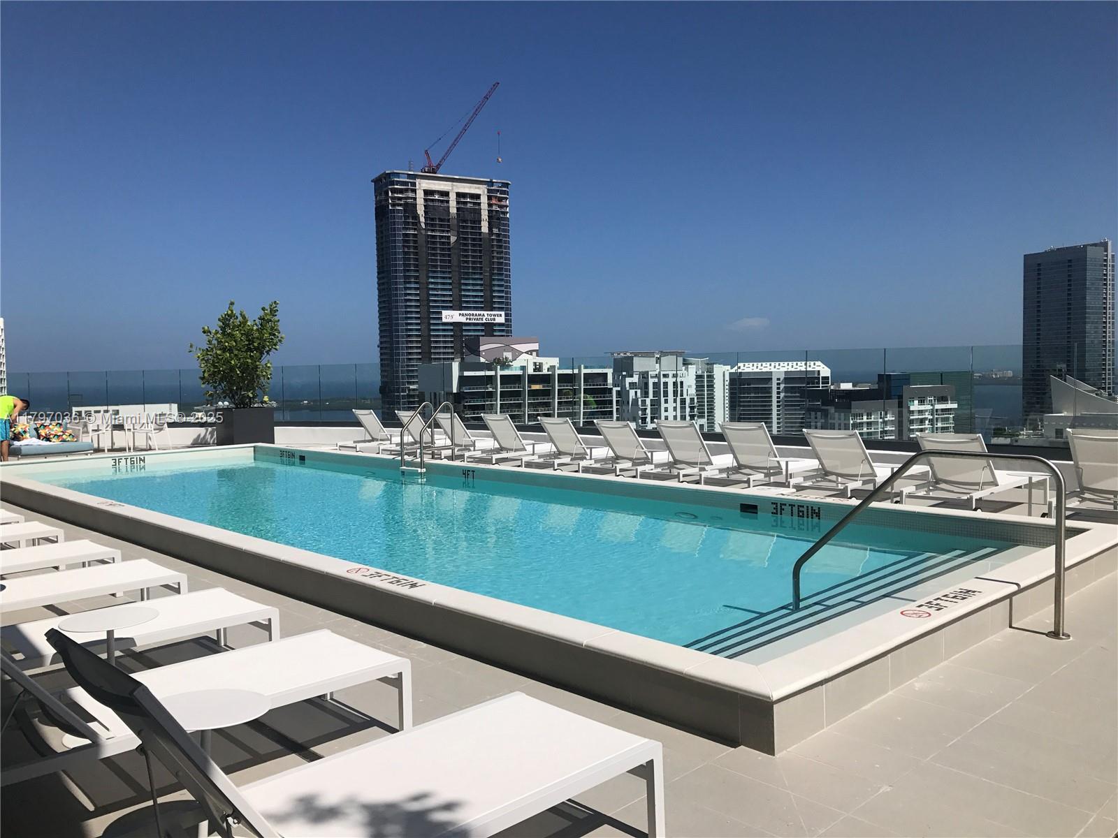 45 SW 9th St #3706, Miami FL 33130