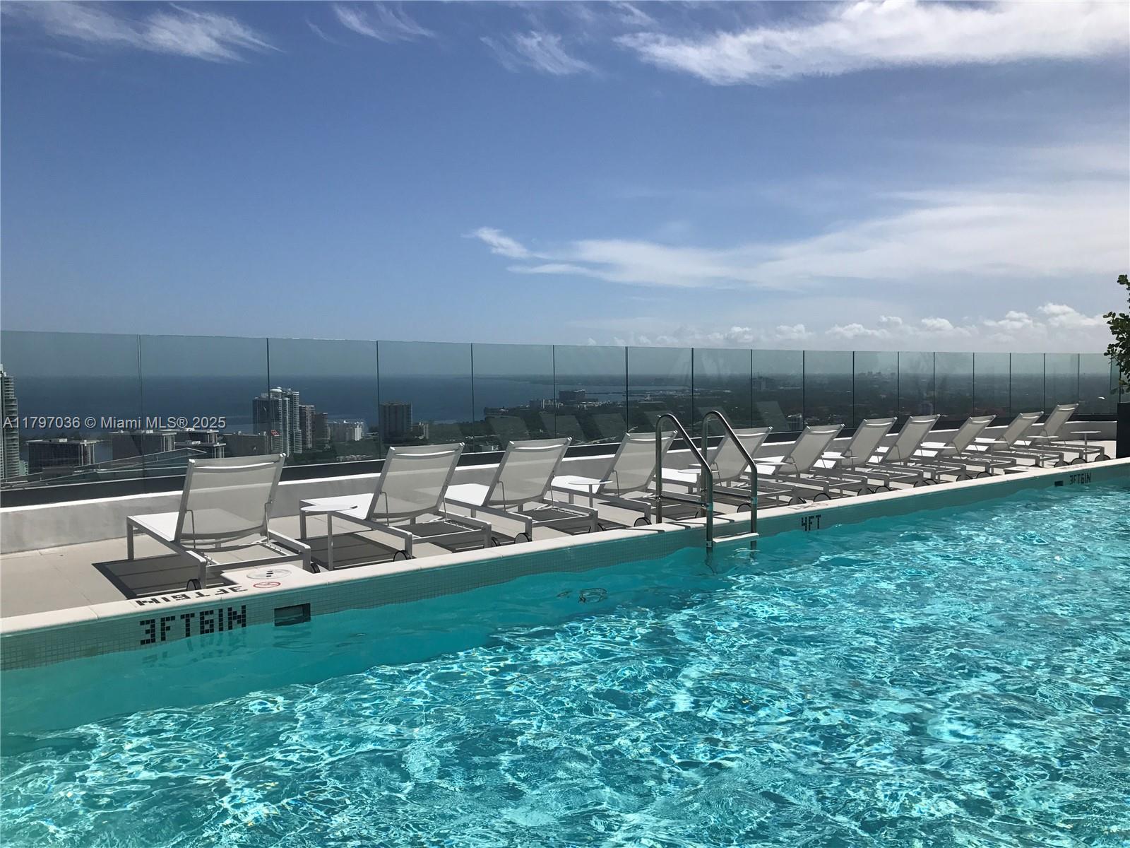 45 SW 9th St #3706, Miami FL 33130