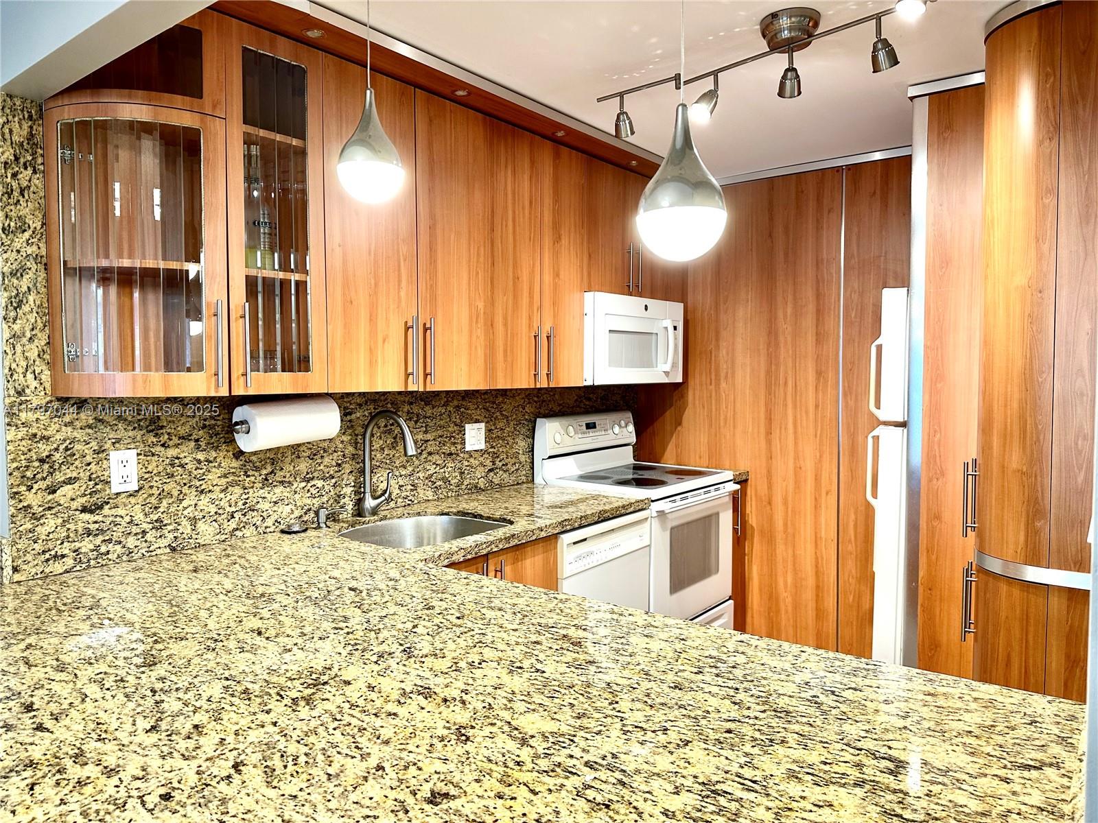 Property photo # 8