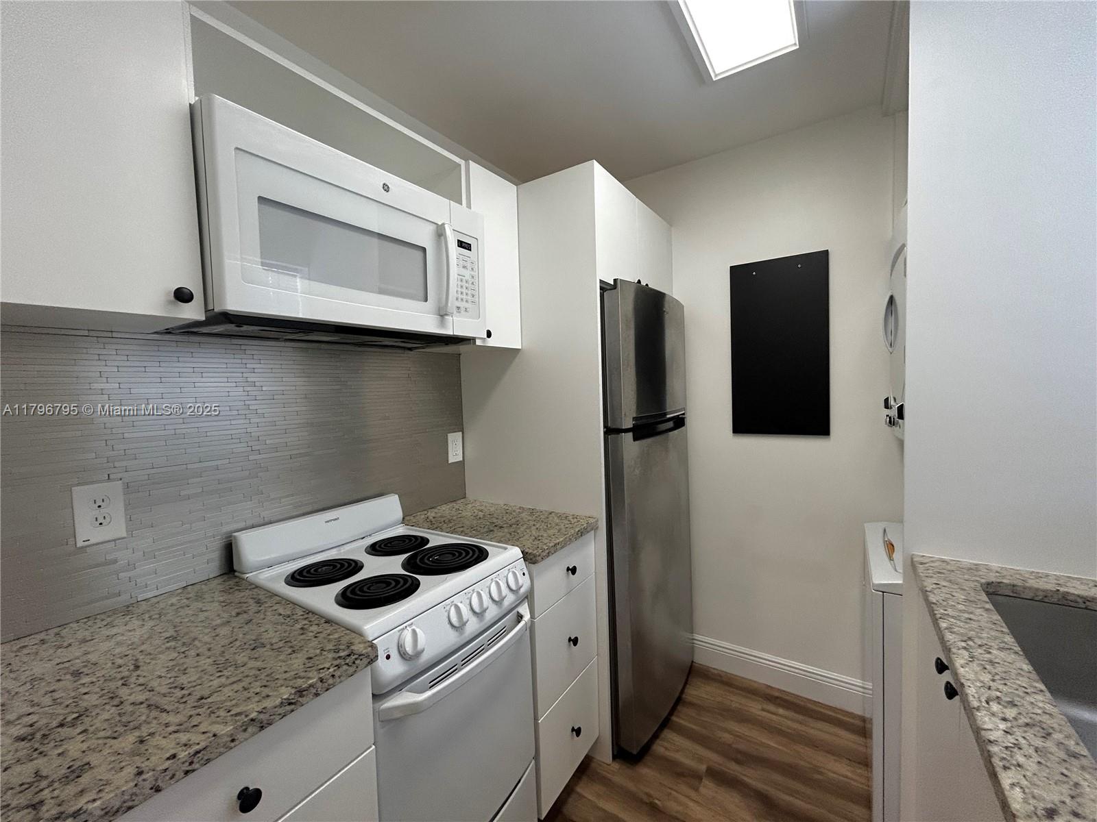 Property photo # 6