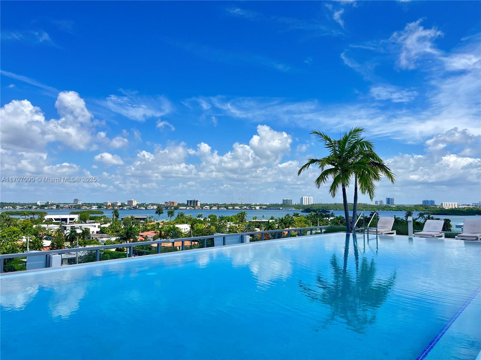 Apartamento en Alquiler en Bay Harbor Islands, FL