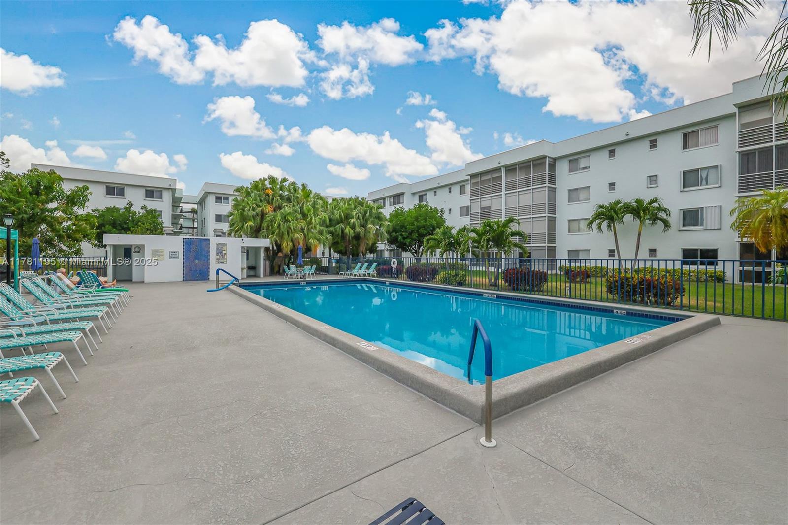 6698 N 10th Ave N #218, Lake Worth, Florida image 35