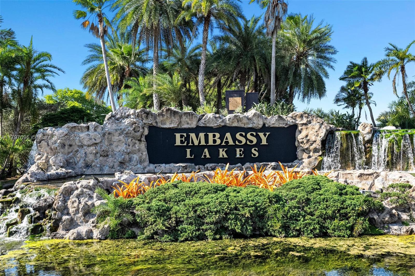 2562 W Saratoga Dr, Cooper City, Florida image 2