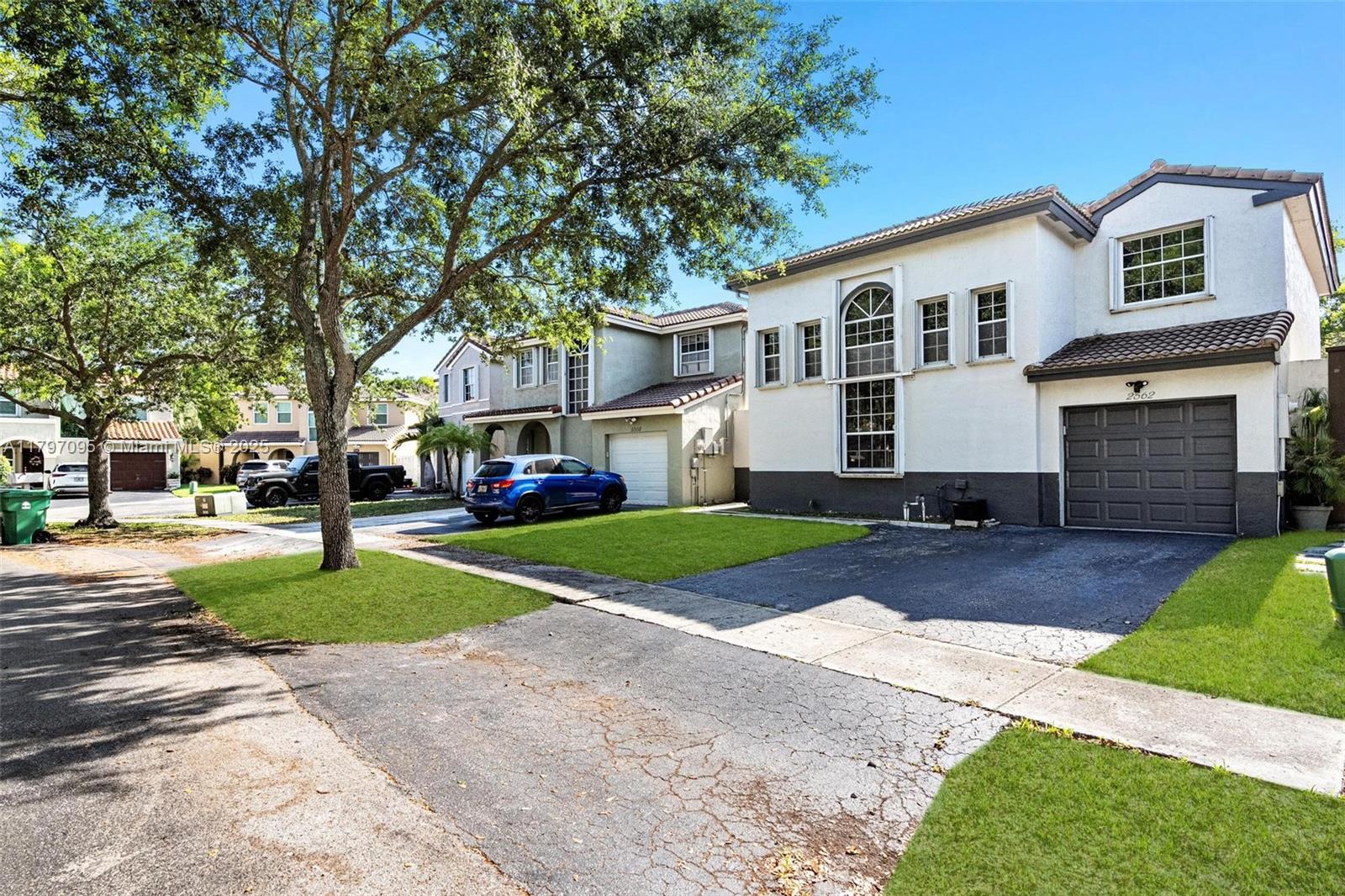 2562 W Saratoga Dr, Cooper City, Florida image 5