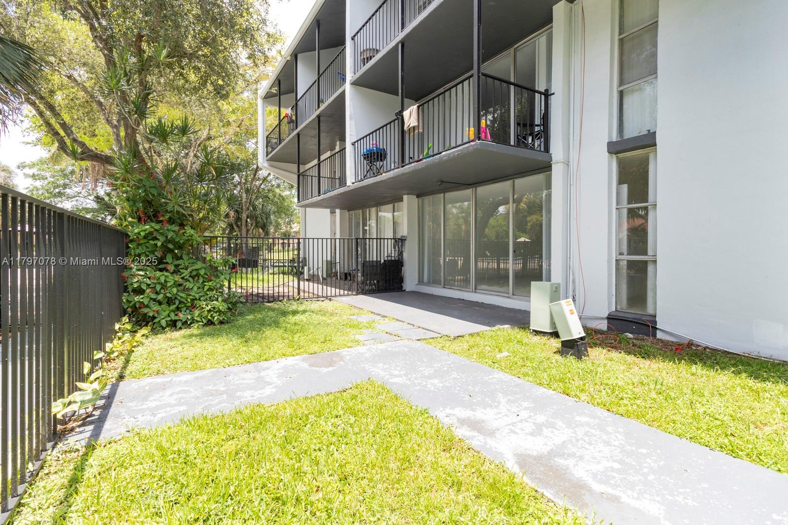 Property photo # 7