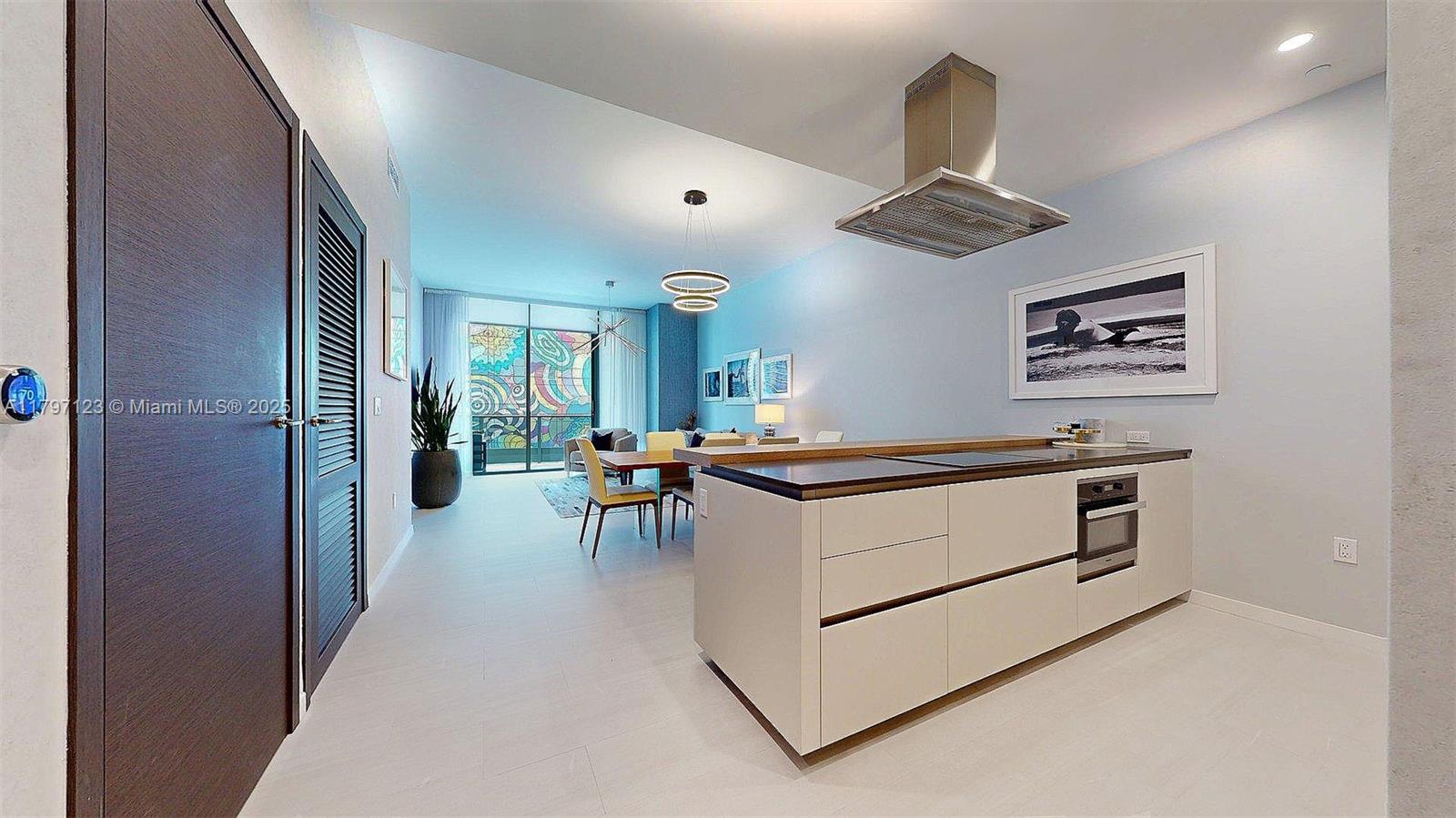 1000 Brickell Plz #1814, Miami FL 33131