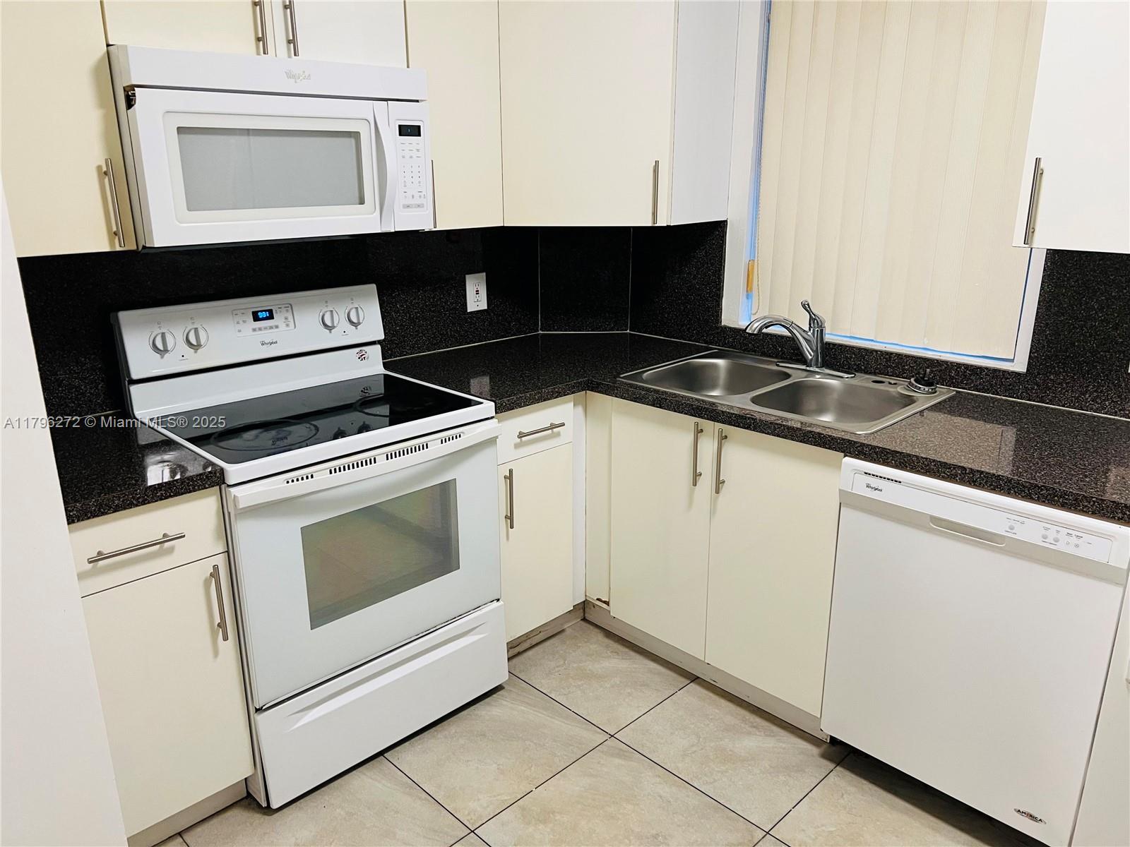 6115 NW 186th St #202, Hialeah, Florida image 1