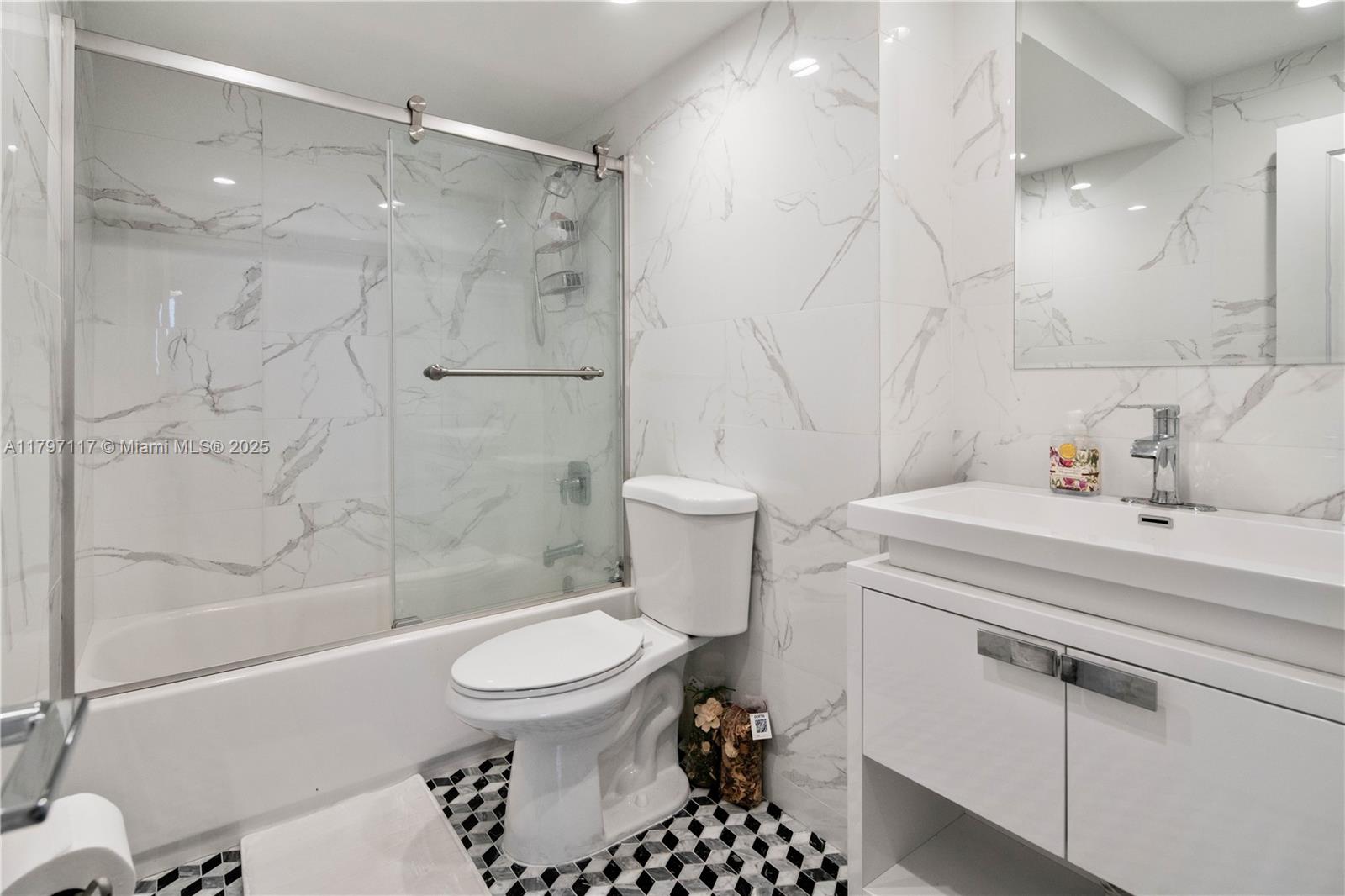 Property photo # 9