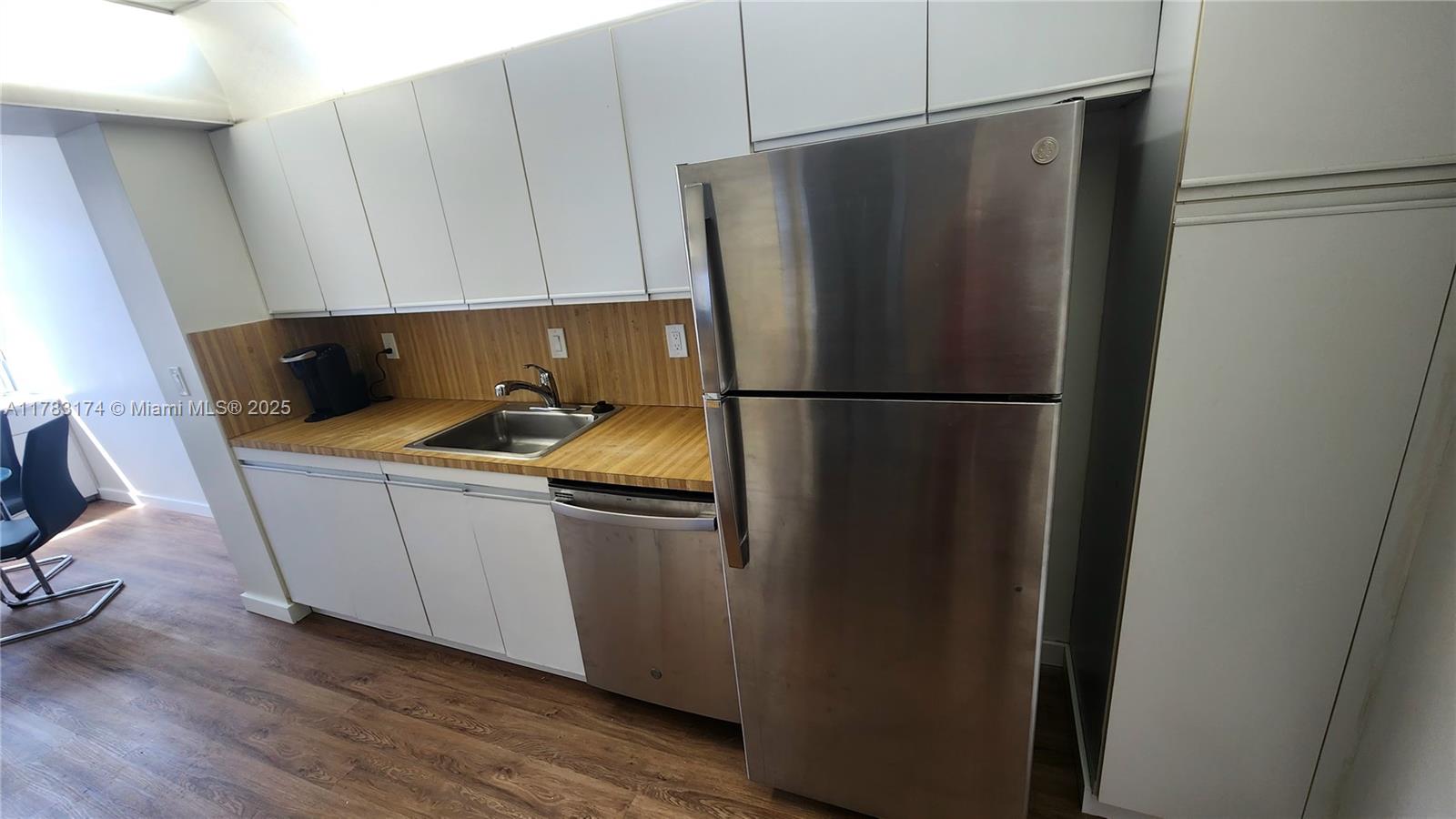 Property photo # 8