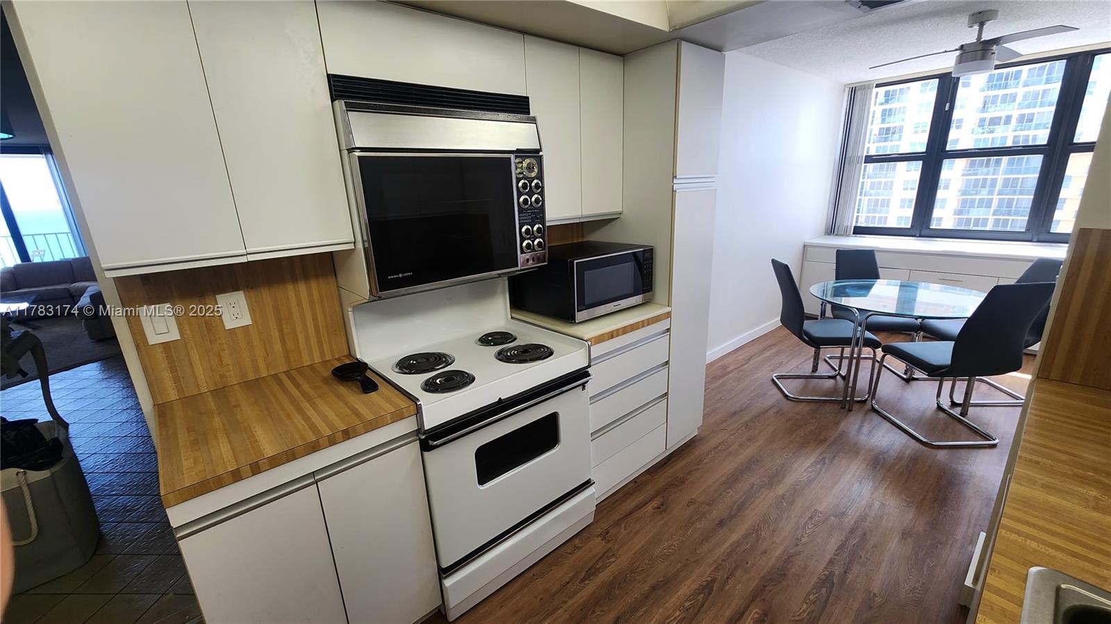 Property photo # 7