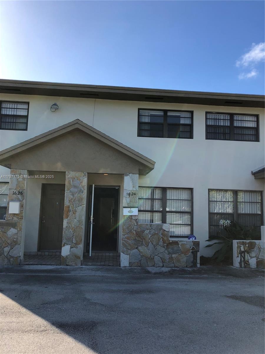 Property photo # 0
