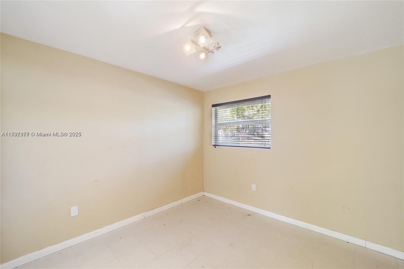 920 W 47th St, Miami Beach, Florida image 15
