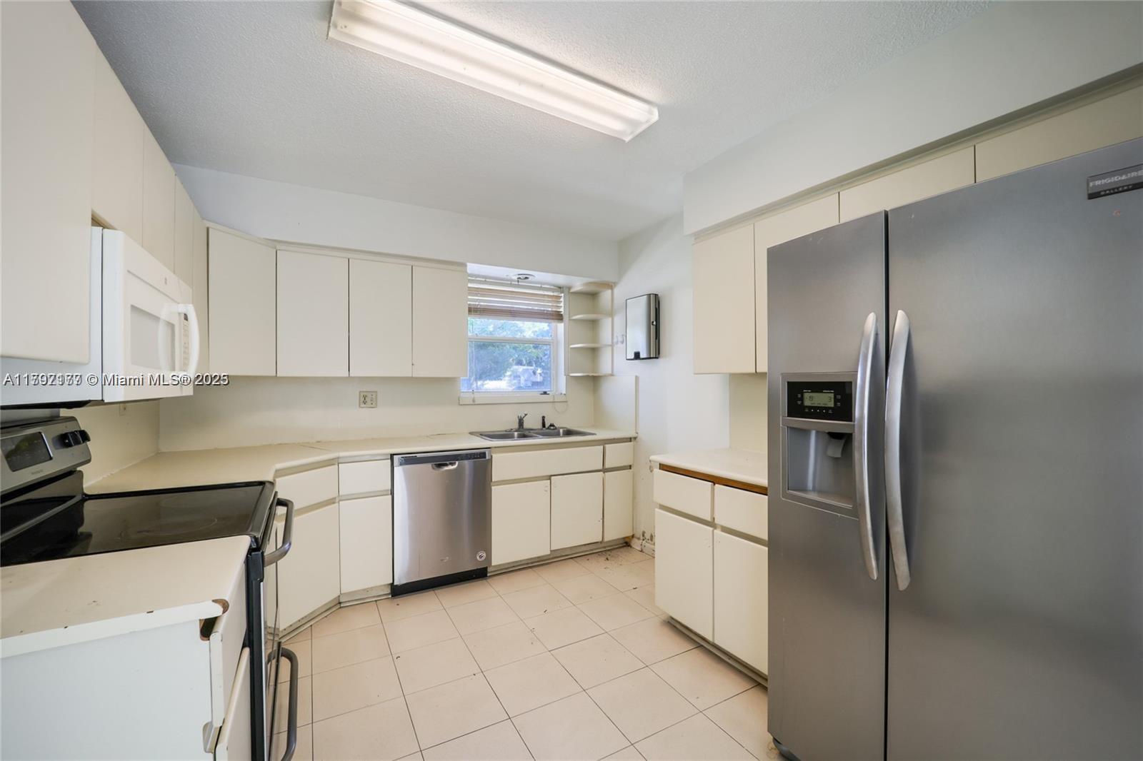 920 W 47th St, Miami Beach, Florida image 7