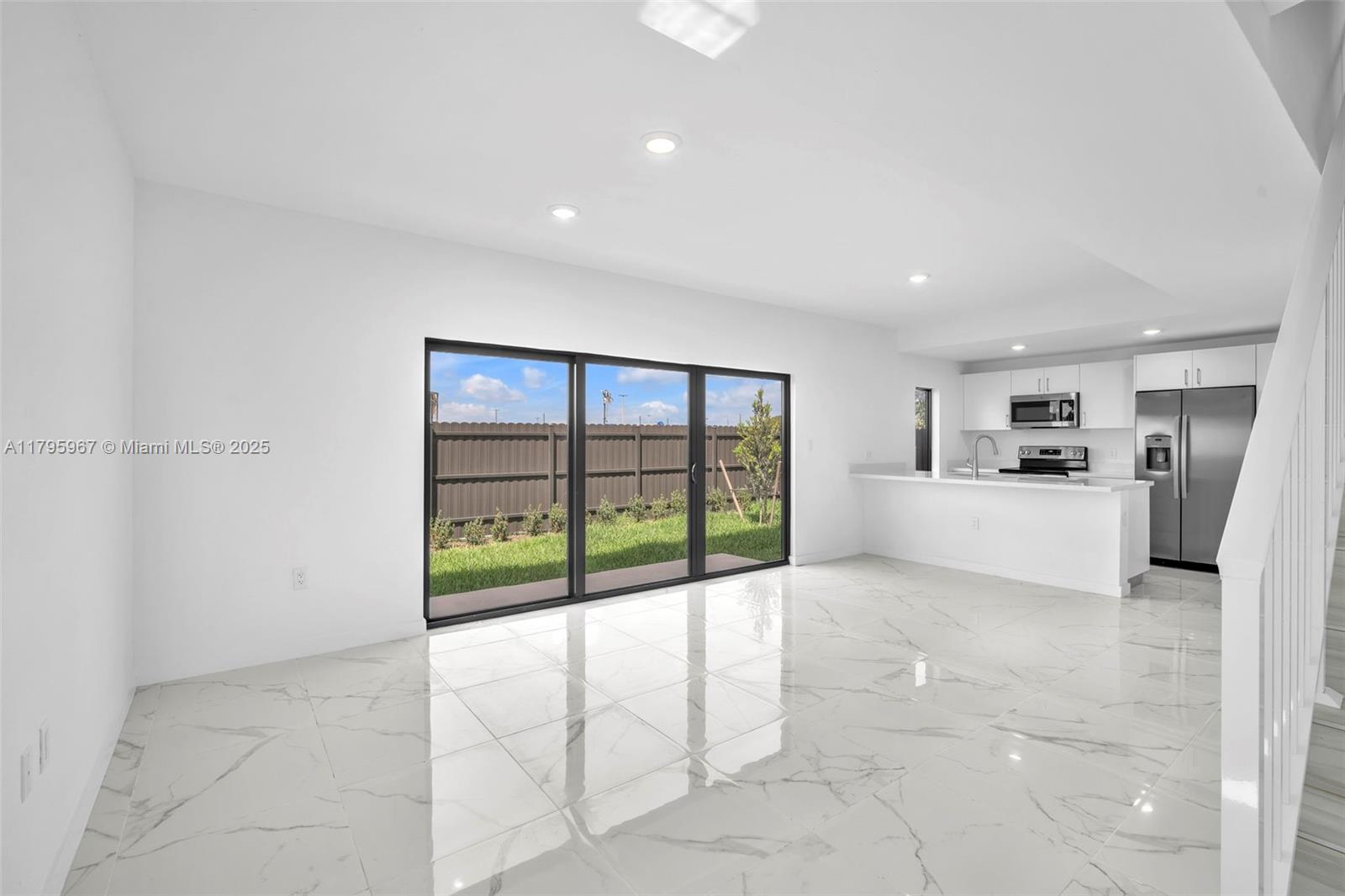 Property photo # 9