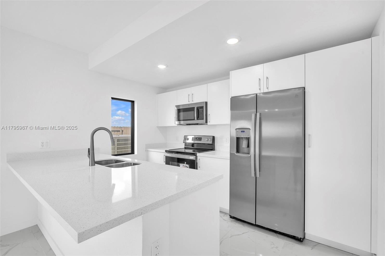 Property photo # 7