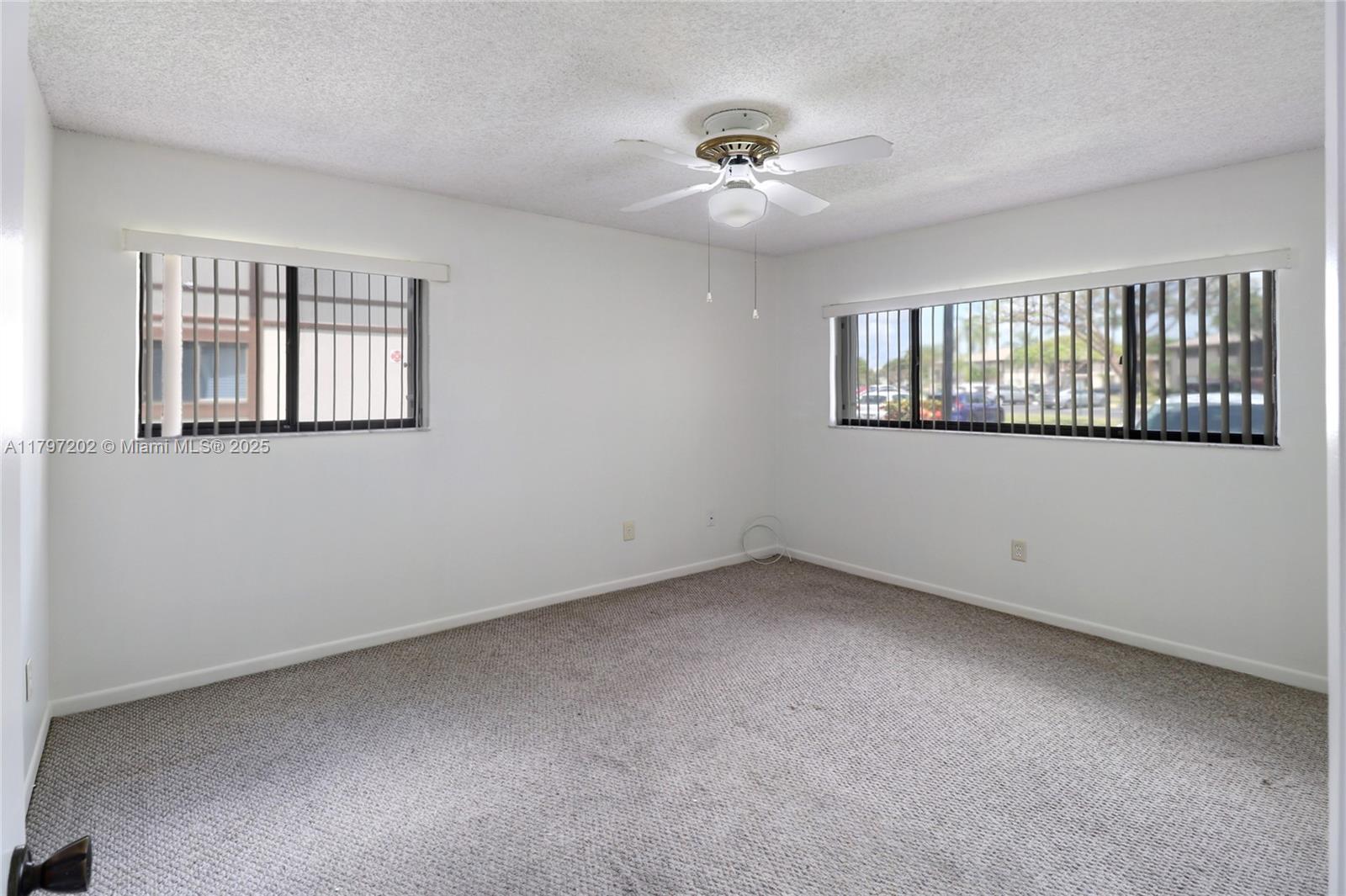 9887 N Belfort Cir #112, Tamarac, Florida image 14