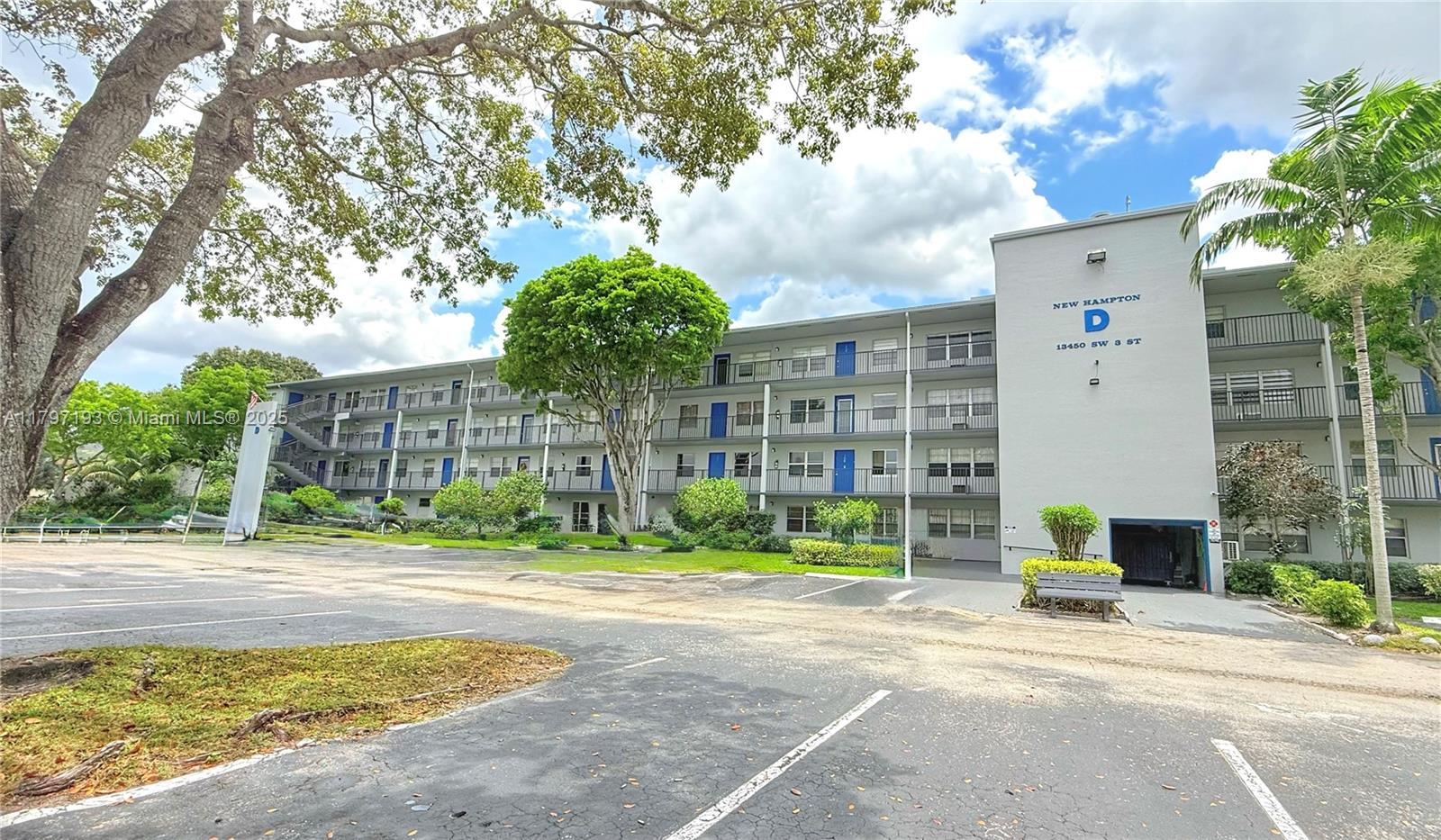 13450 SW 3rd St #308D, Pembroke Pines, Florida image 1