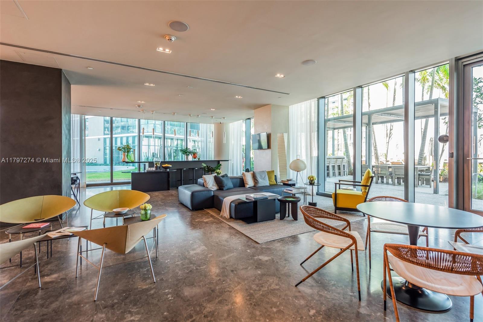 480 NE 31st St #1802, Miami FL 33137