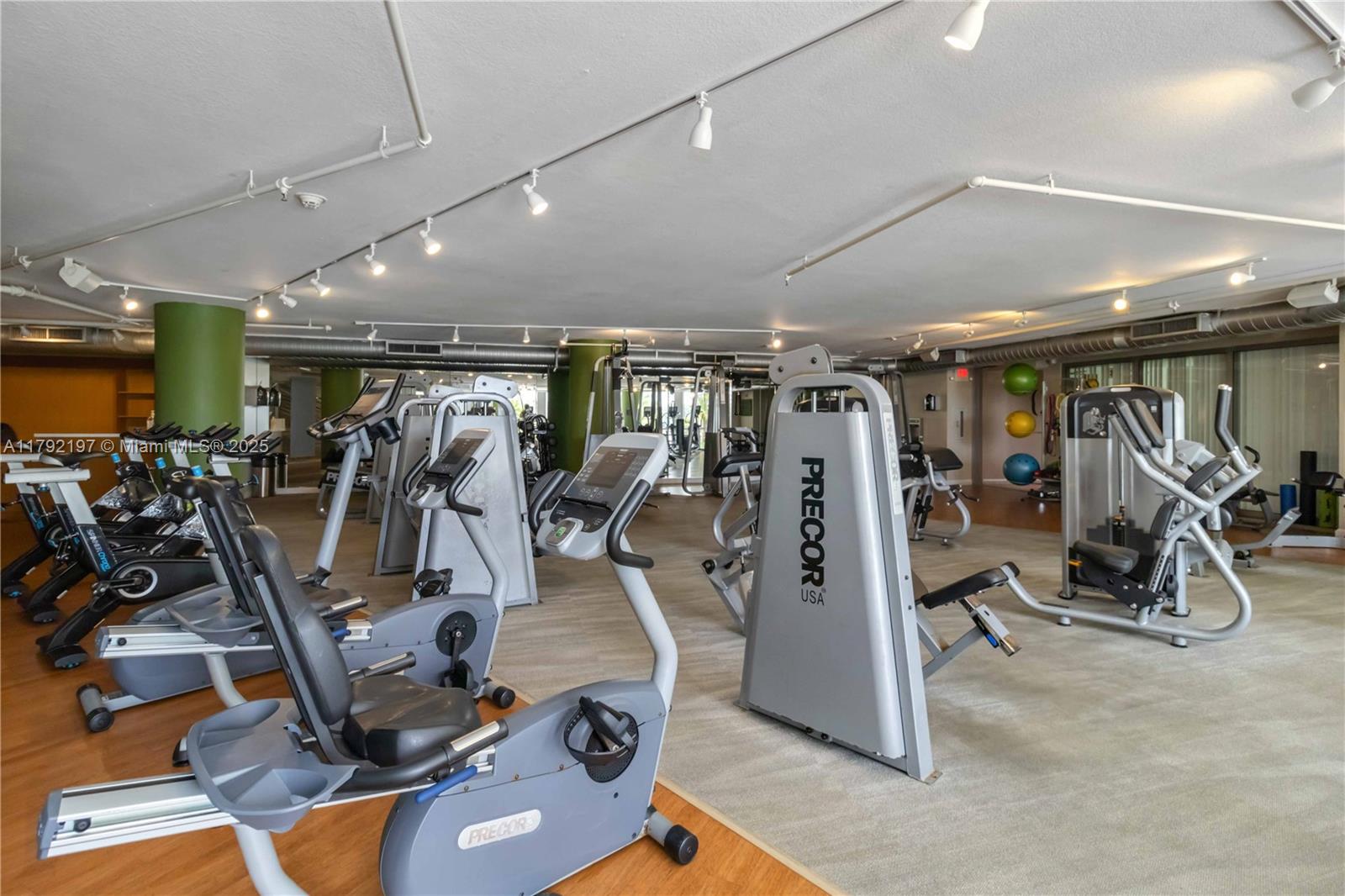 2641 N Flamingo Rd #405N, Sunrise, Florida image 30