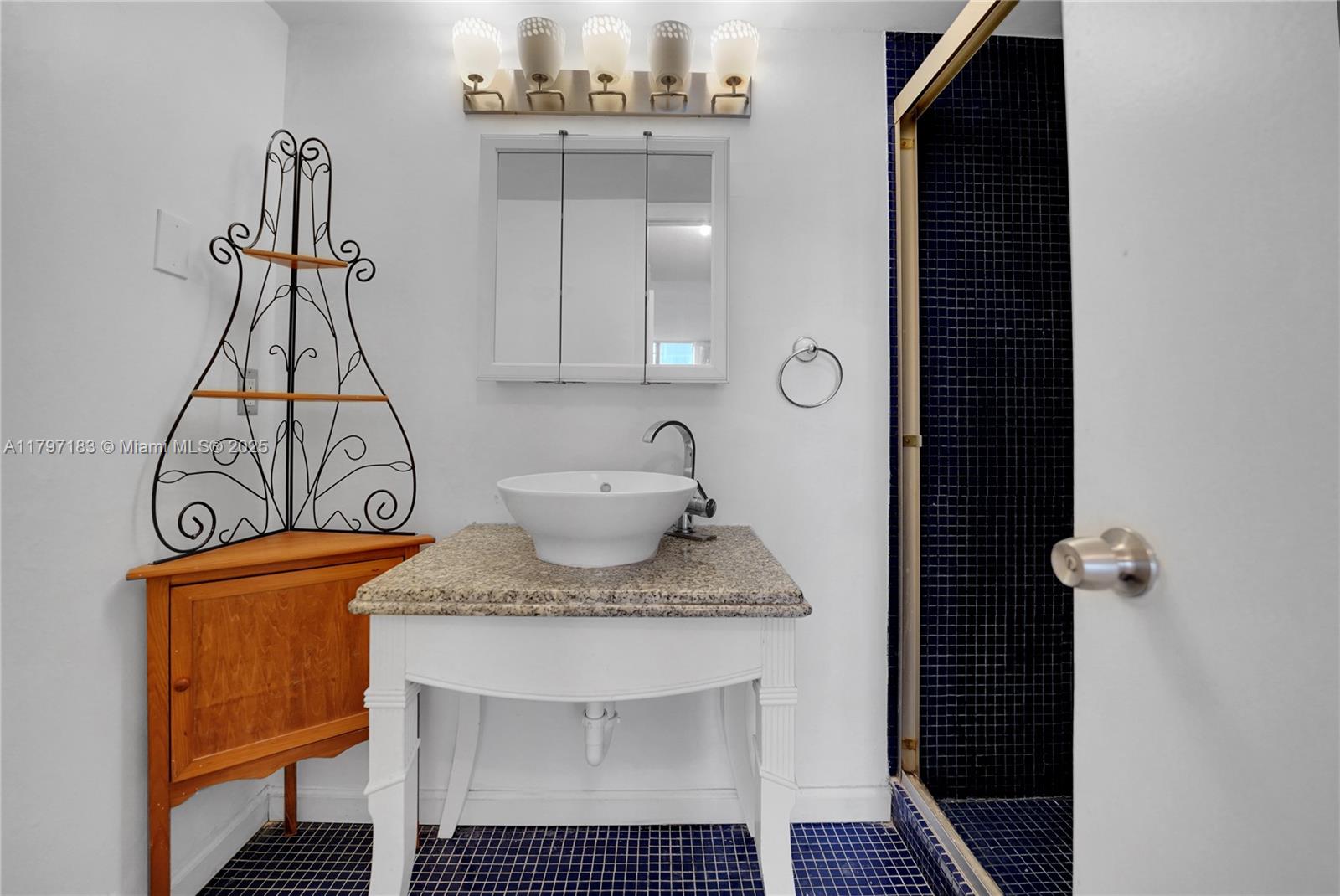 2750 NE 183rd St #312, Aventura, Florida image 28