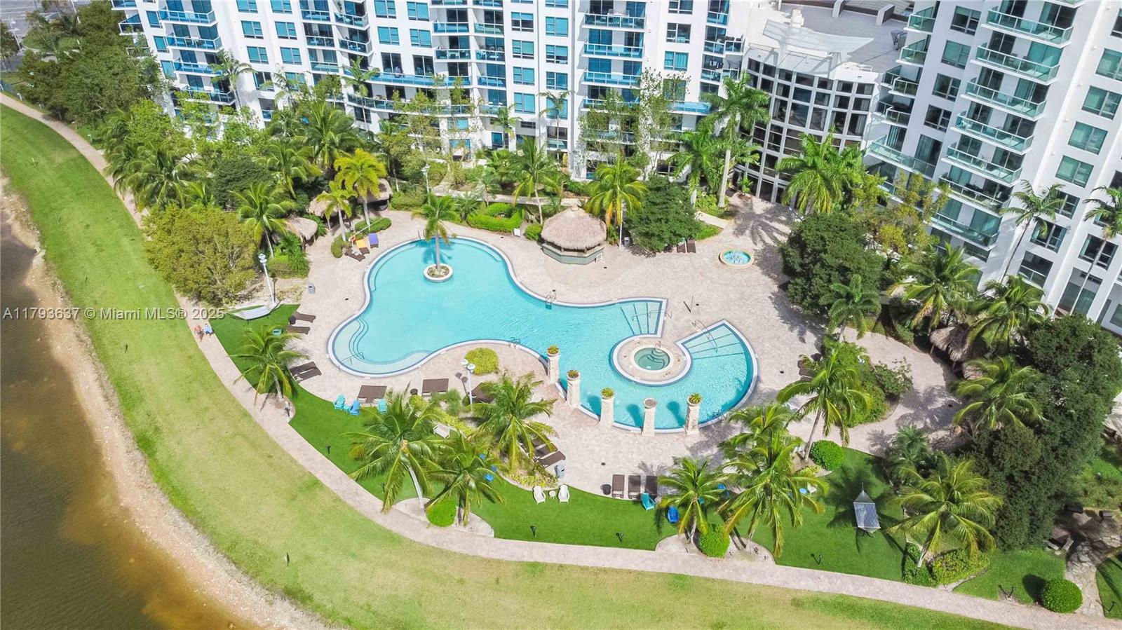 2641 N Flamingo Rd #307N, Sunrise, Florida image 2