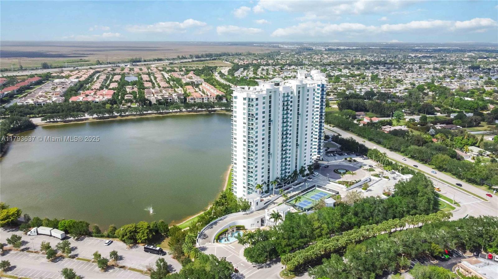 2641 N Flamingo Rd #307N, Sunrise, Florida image 25