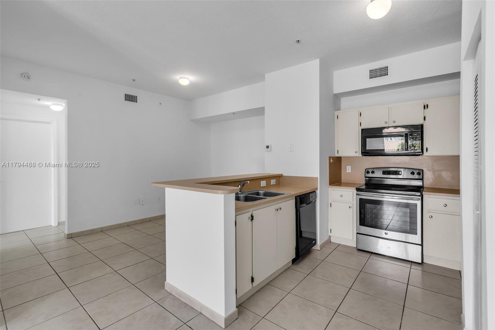Property photo # 3